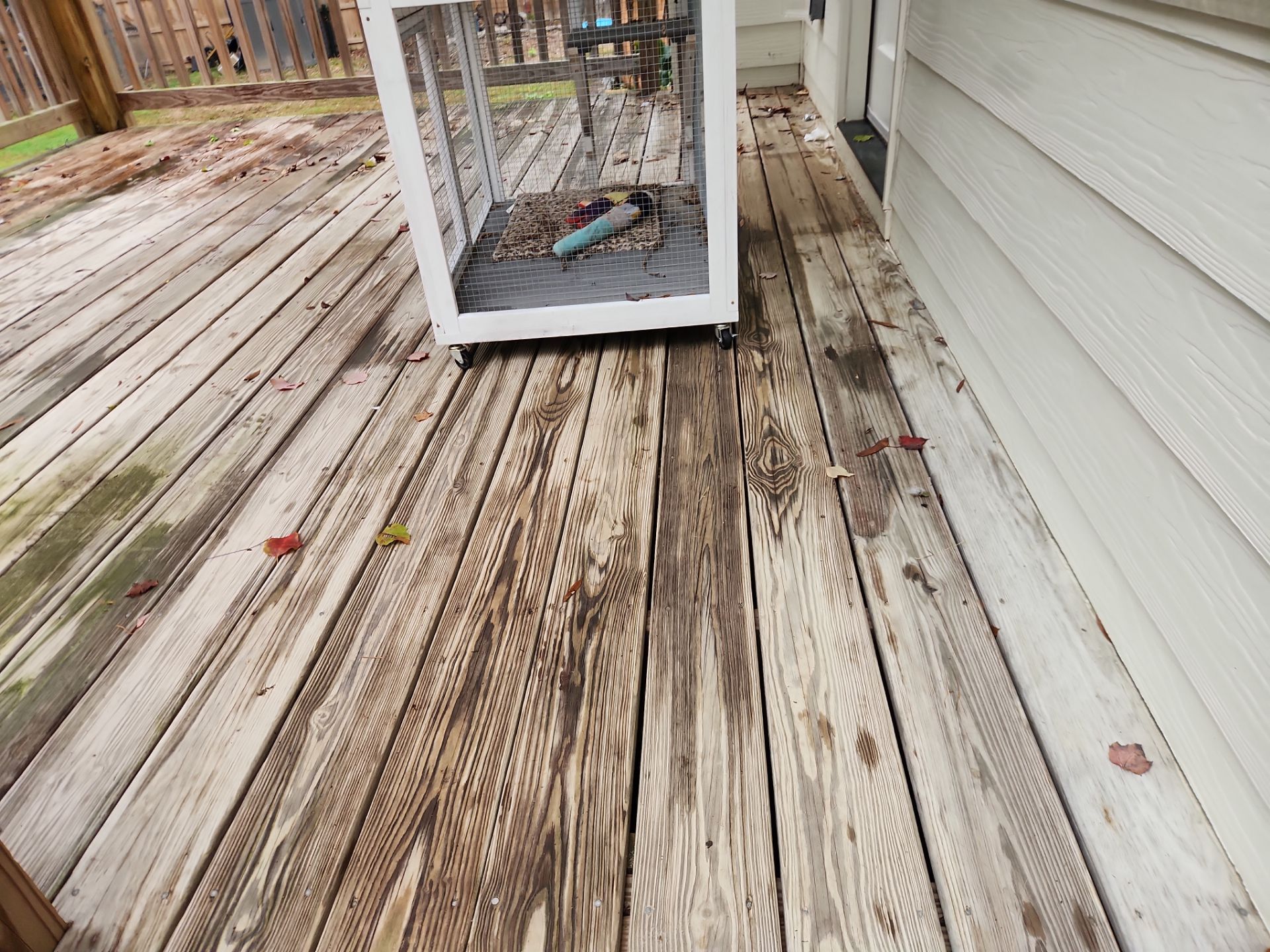 Wood Deck using Wood Sealant by DuraSeal