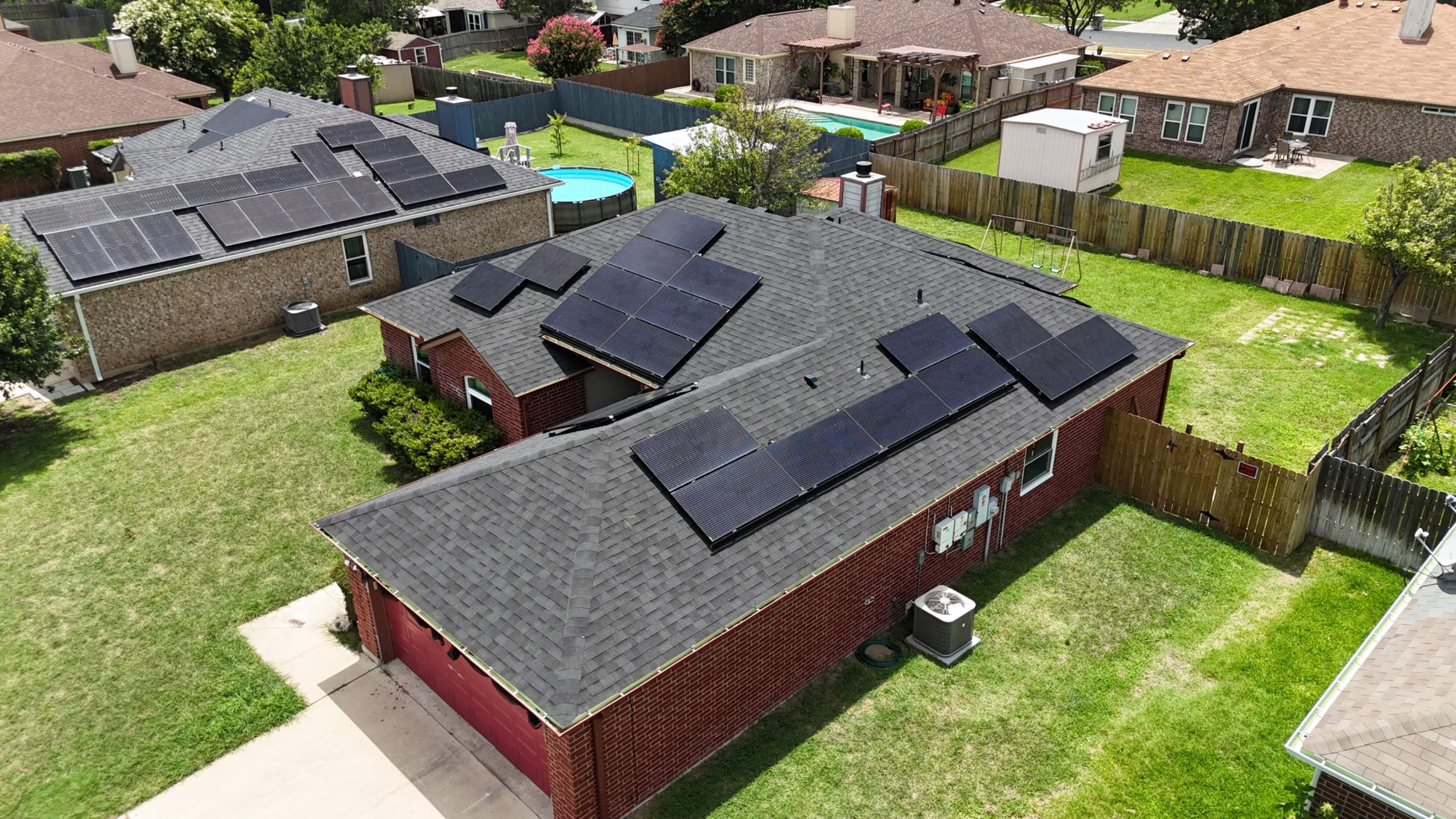 Brilliant Black - Malarkey Vista by RoofsOnly.com