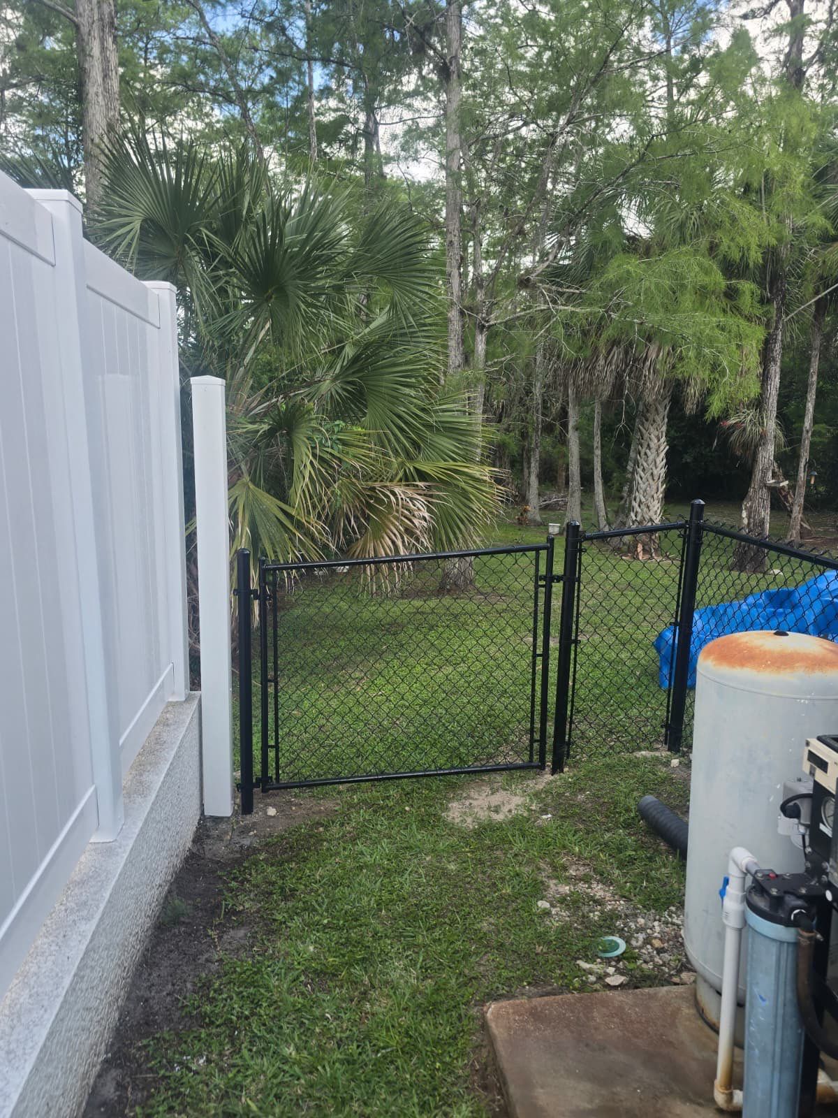 Vinyl Fence and Estate Gate in Naples by True Fence LLC