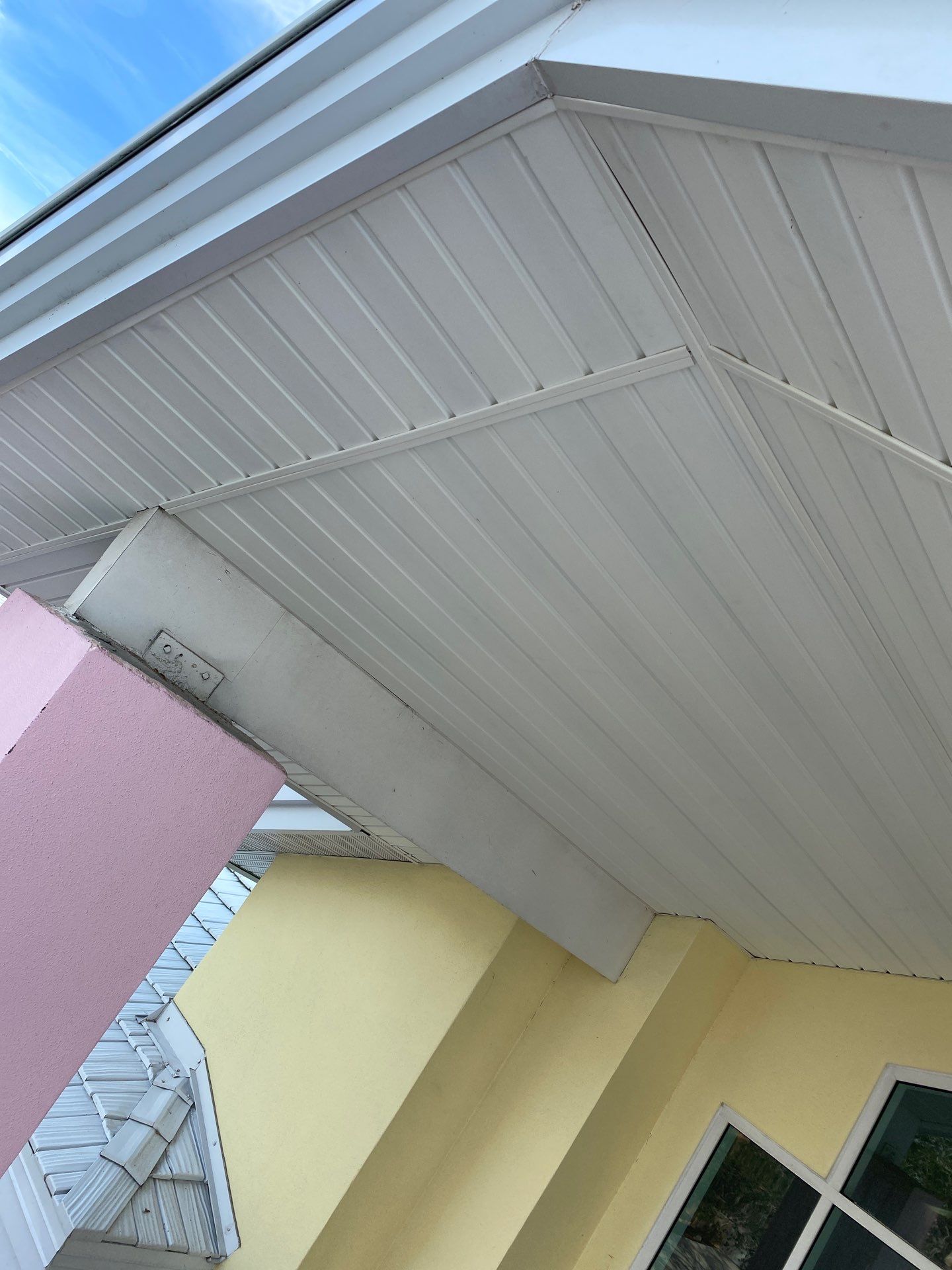Soffit and Fascia Installation in Bradenton FL by Gutter Professors