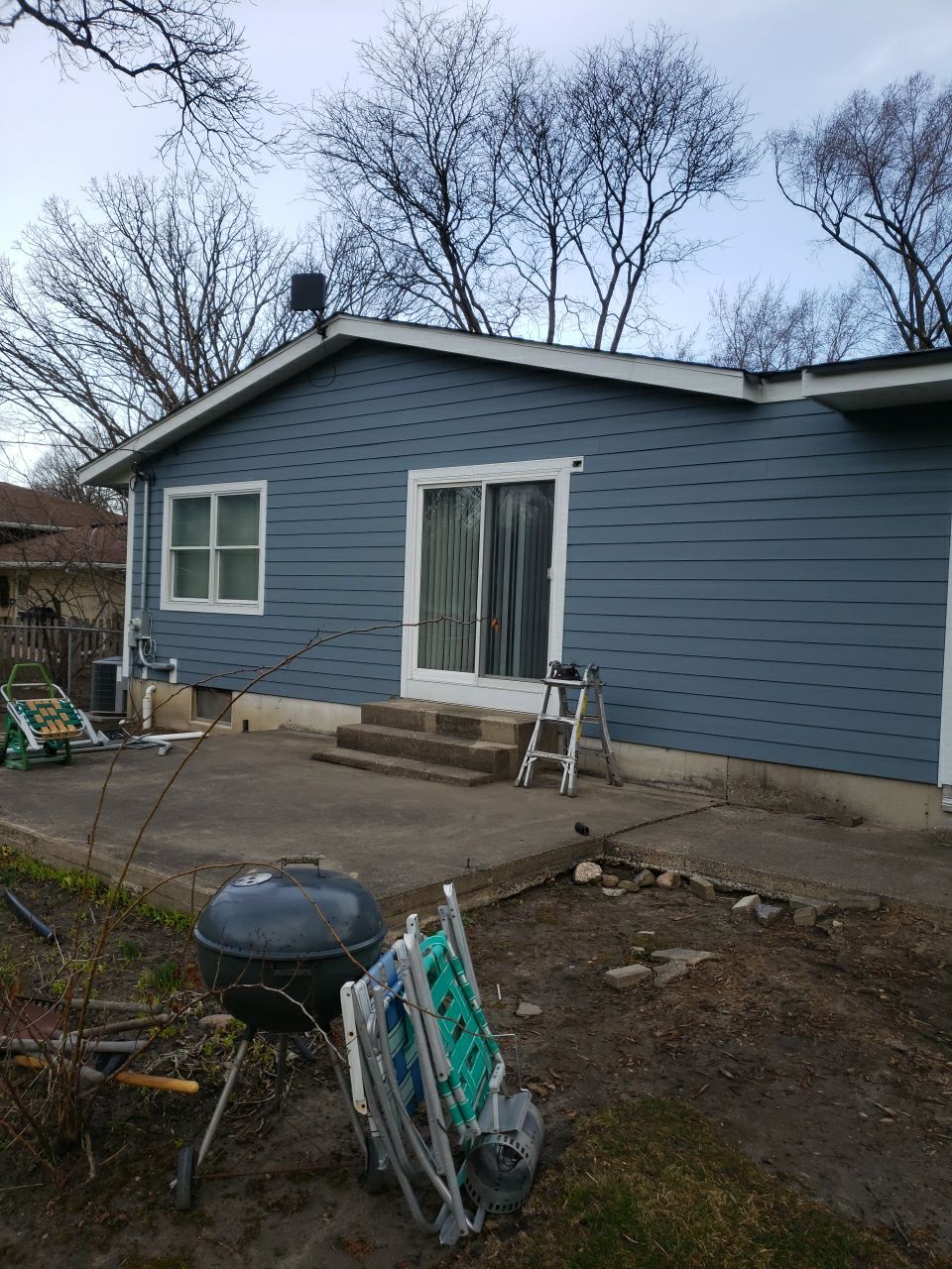 James Hardie Siding Installation, Shingle Roof Replacement & Window Replacement by Custom Installations, Inc.
