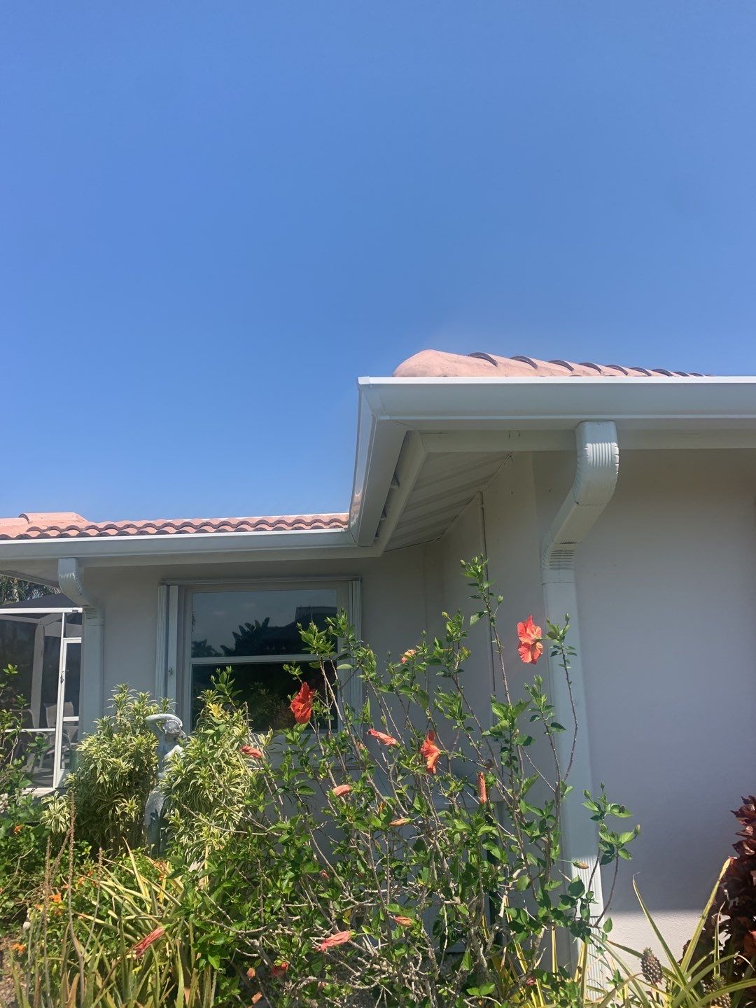 7-Inch Seamless Gutters for Punta Gorda FL by Gutter Professors