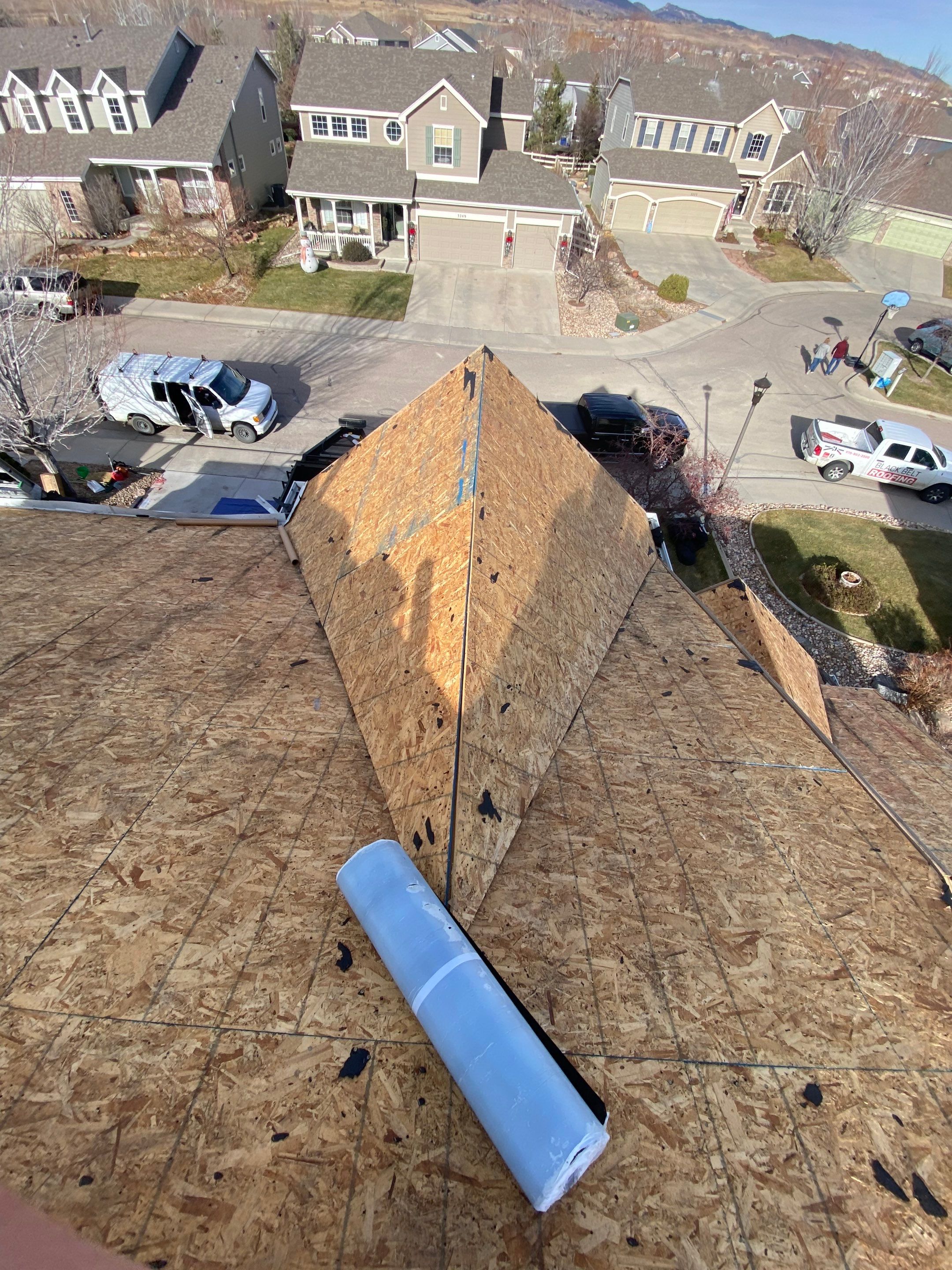 Resdiental Hail Damage Roof Replacement using Atlas Pinnacle Class 4 Impact Resistant "Weathered Wood" color by Black Belt Roofing