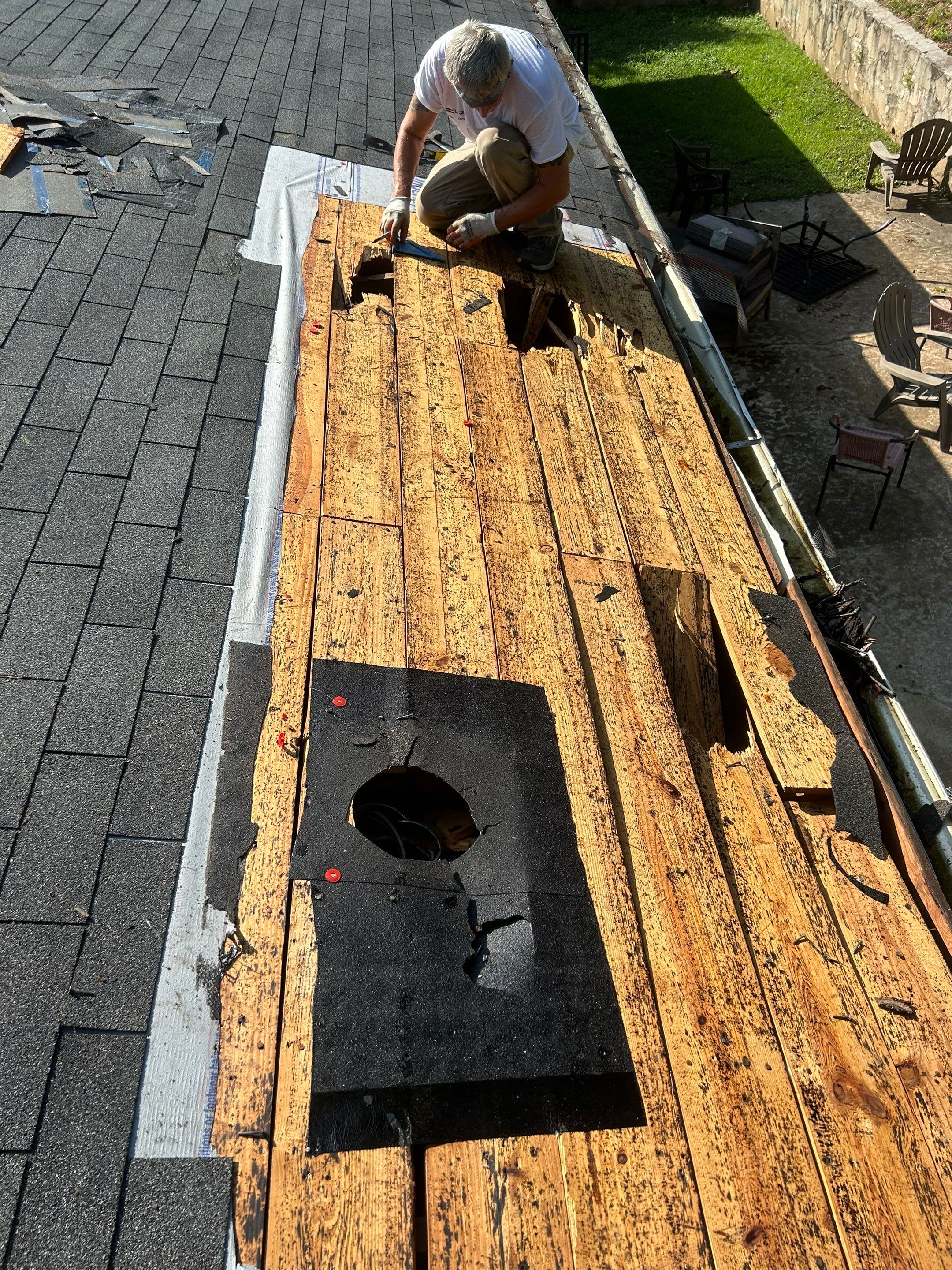 Gutter and Gutter Guards Replacement in Crestwood by The Roofing Dudes