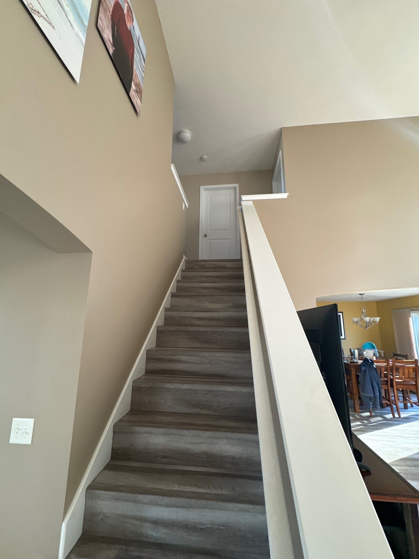 Main floor color change by Gordon Painting