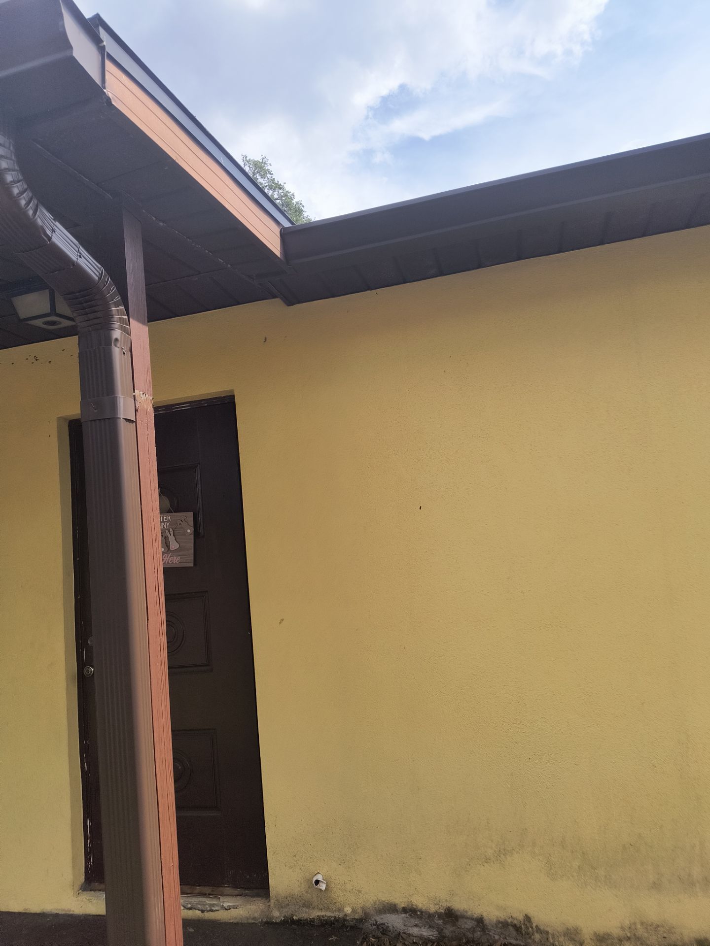 Musket Brown 6-Inch Gutters in Tampa FL by Gutter Professors