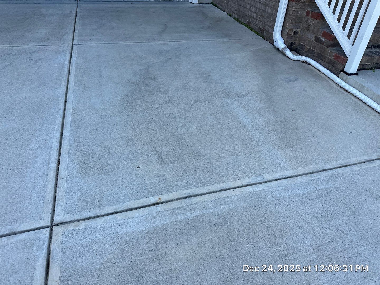 Concrete Driveway using Concrete Sealant by DuraSeal