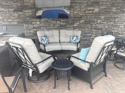 Woodard Cortland Cushion Seating Set