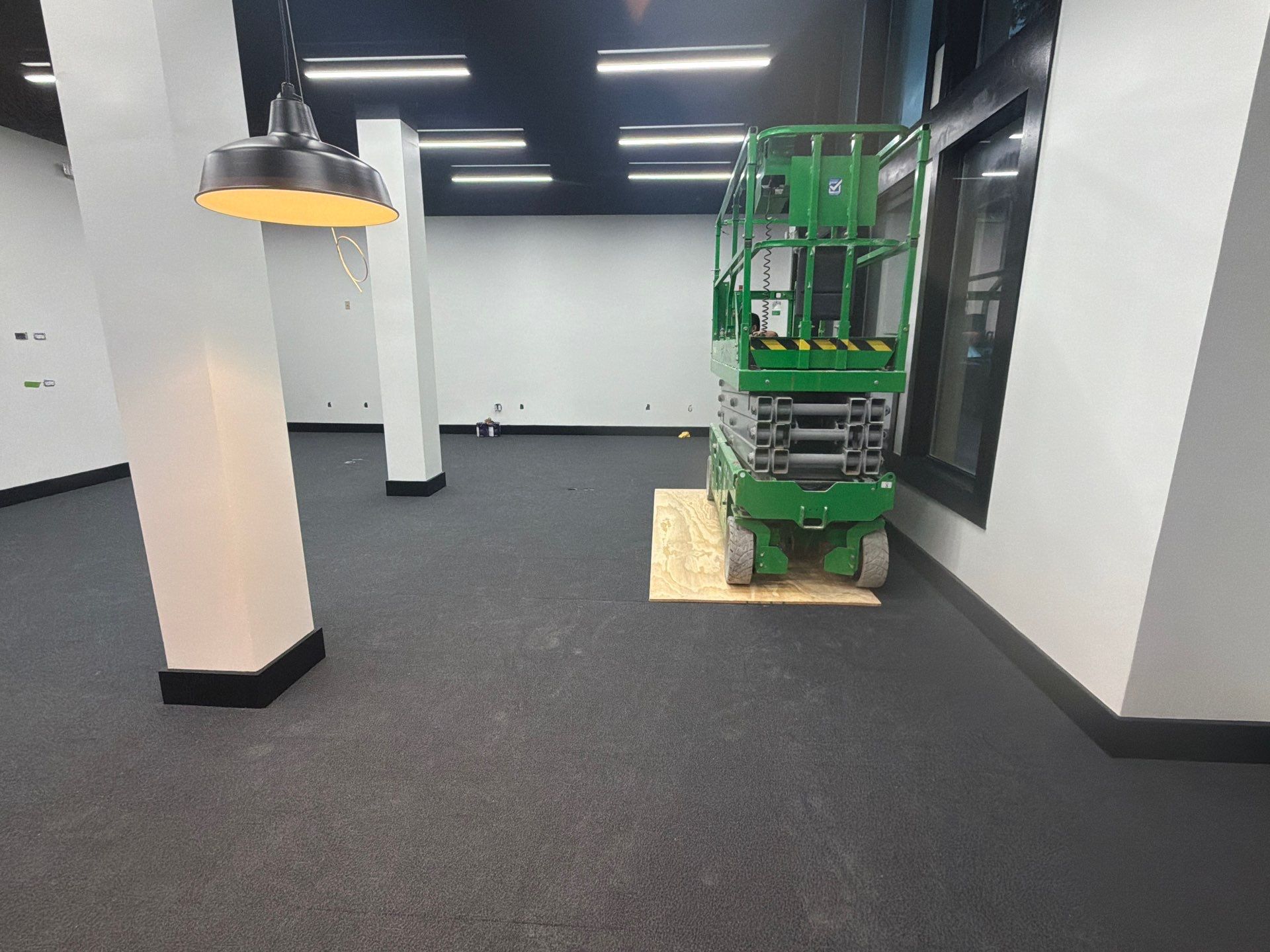 Commercial Retail Build Out for Verizon Mobile in Atlanta by Mark Allan Contracting