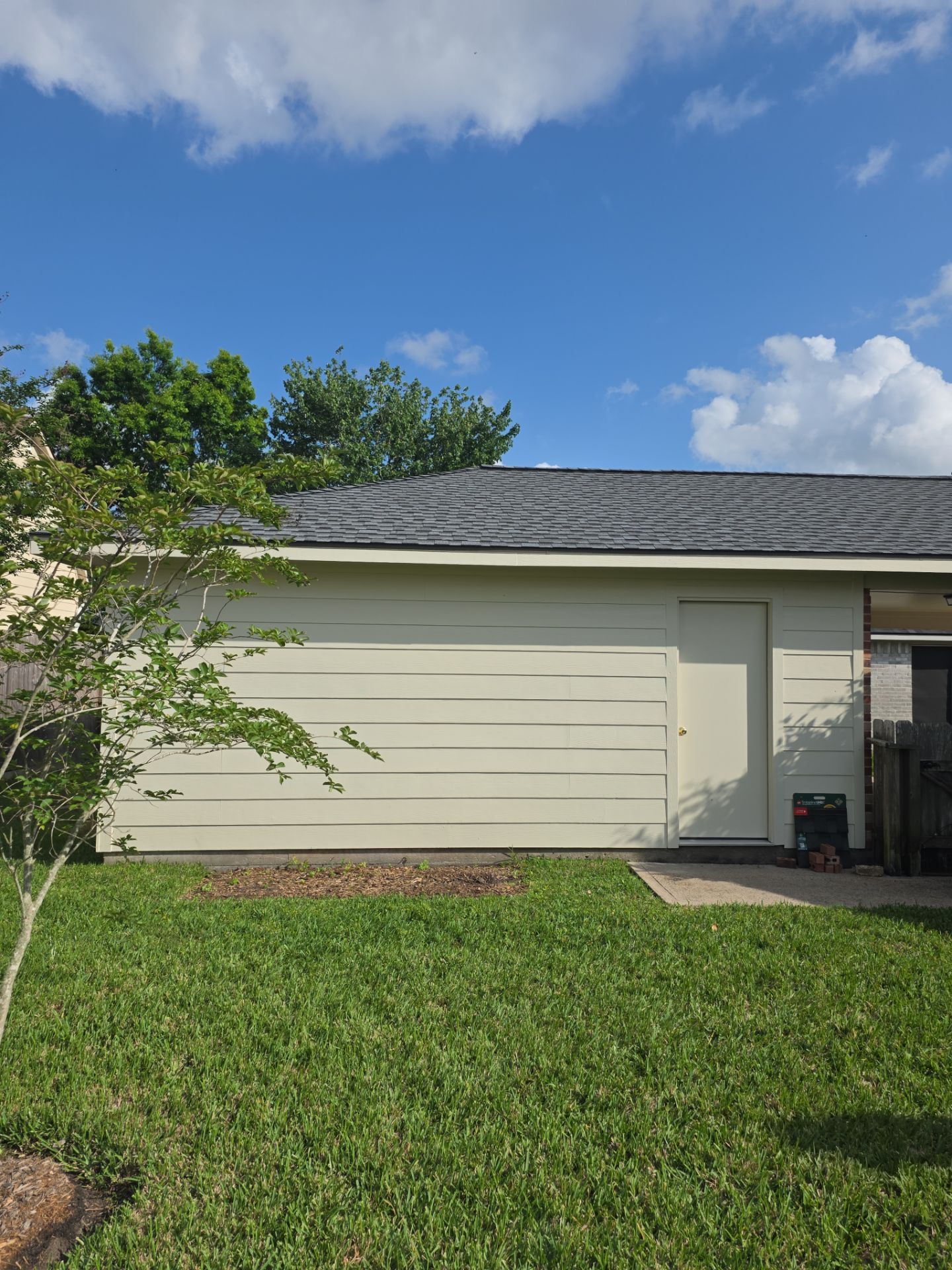 GAF UHDZ - Pewter Gray by Elite Roofing LLC