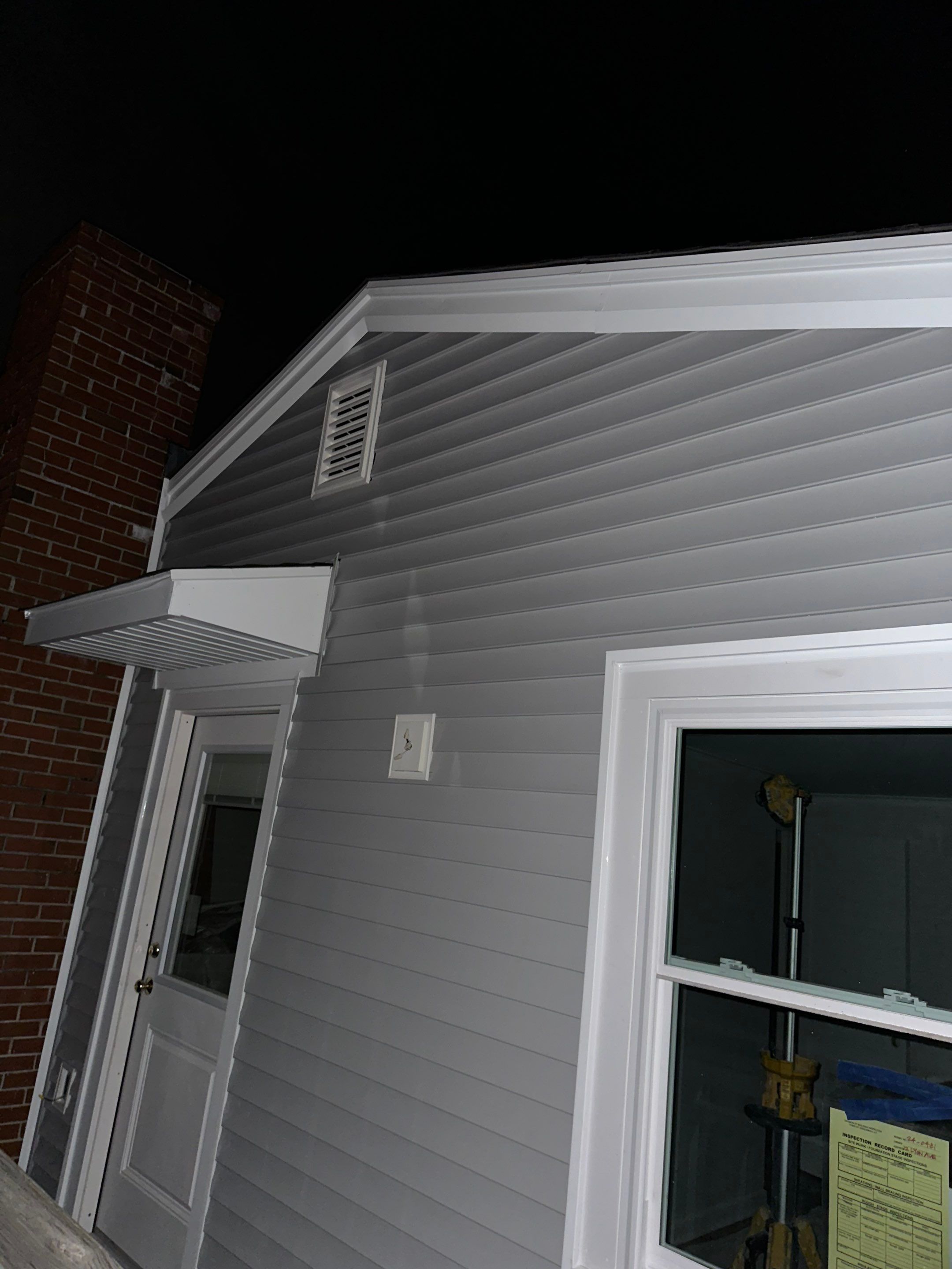 Siding Installation using Certainteed Cedar Impressions Straight Edge Perfection Shingles - D7 - Sterling Gray by A Plus Exterior