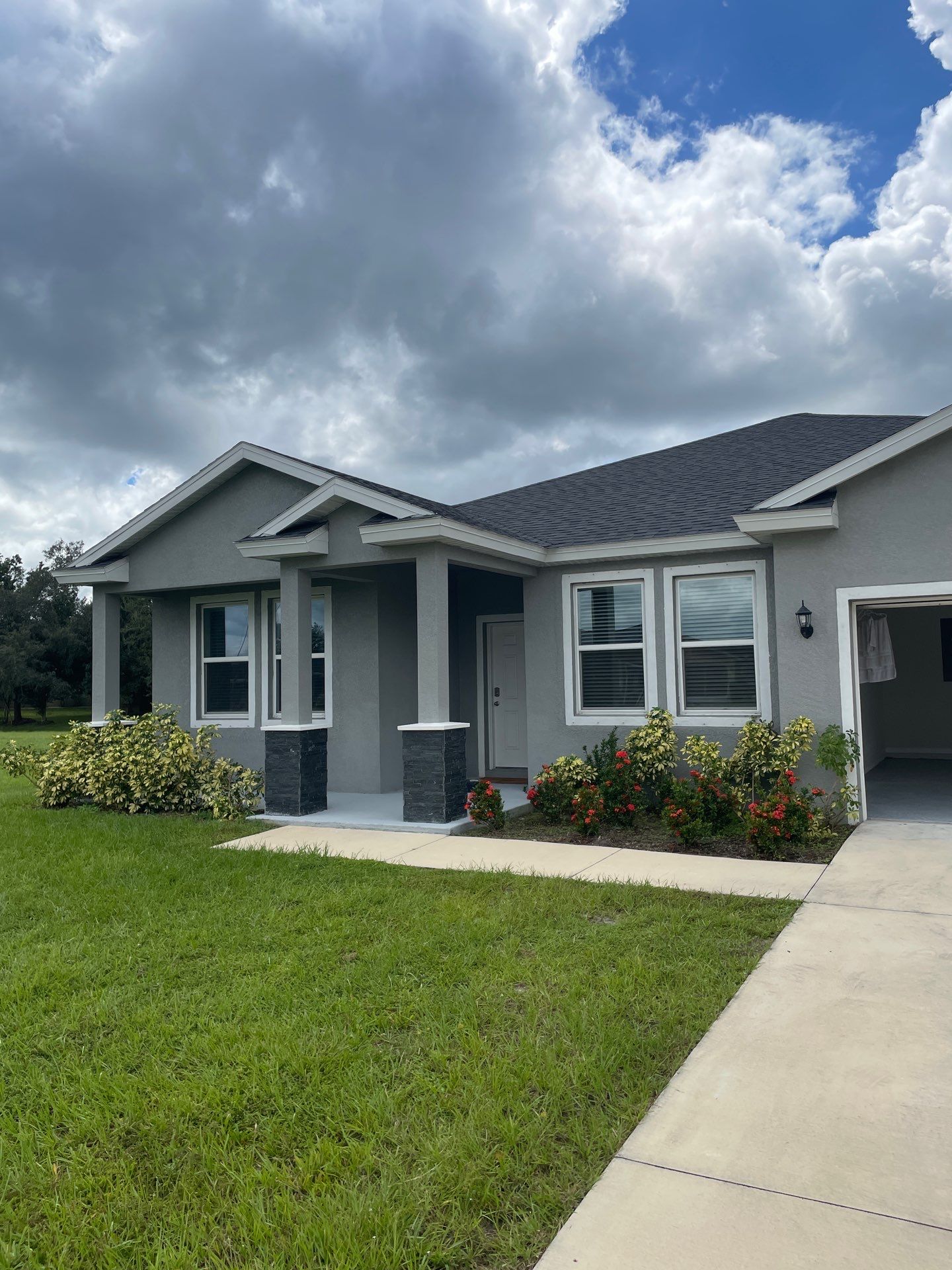 6-inch K-style Seamless Gutters in Punta Gorda FL by Gutter Professors