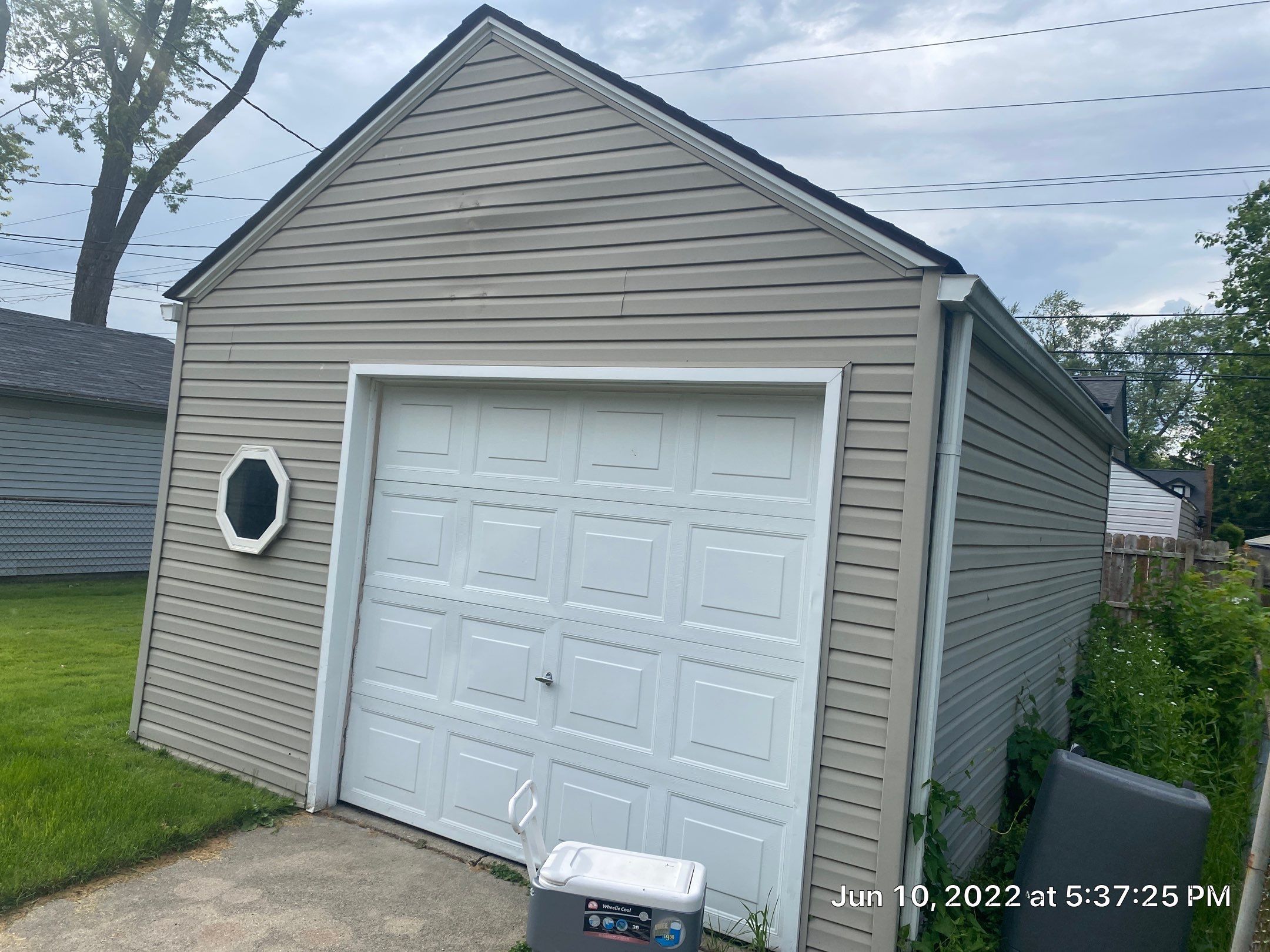 Siding Replacement using CertainTeed Restoration Classic D5 Forest Green by 180 Contractors