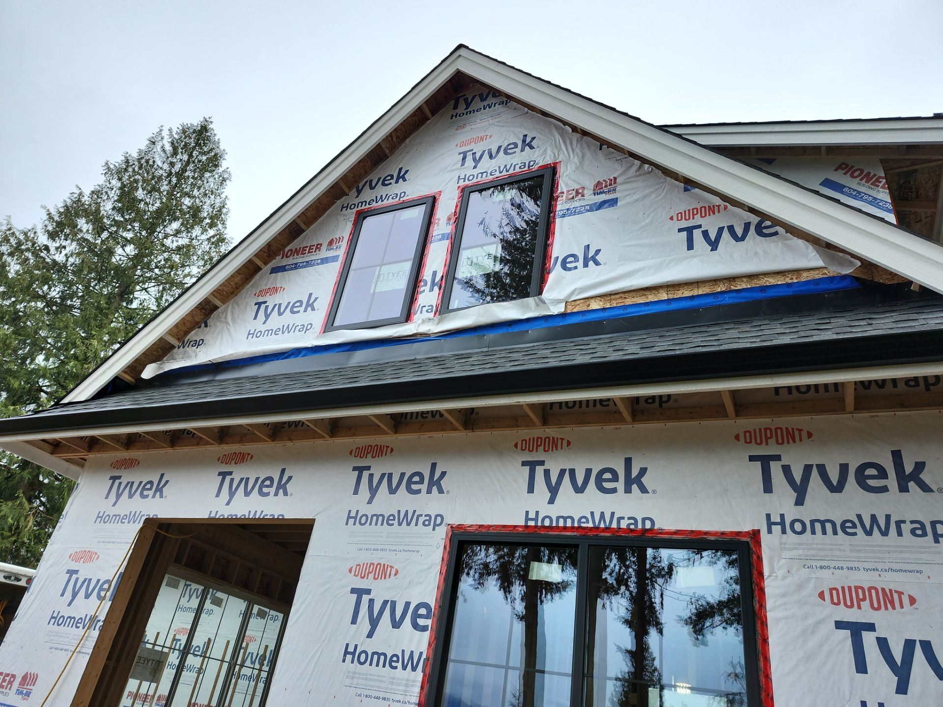 Residential Roofing Installation using GAF Charcoal HDZ by Top Notch Roofing Inc