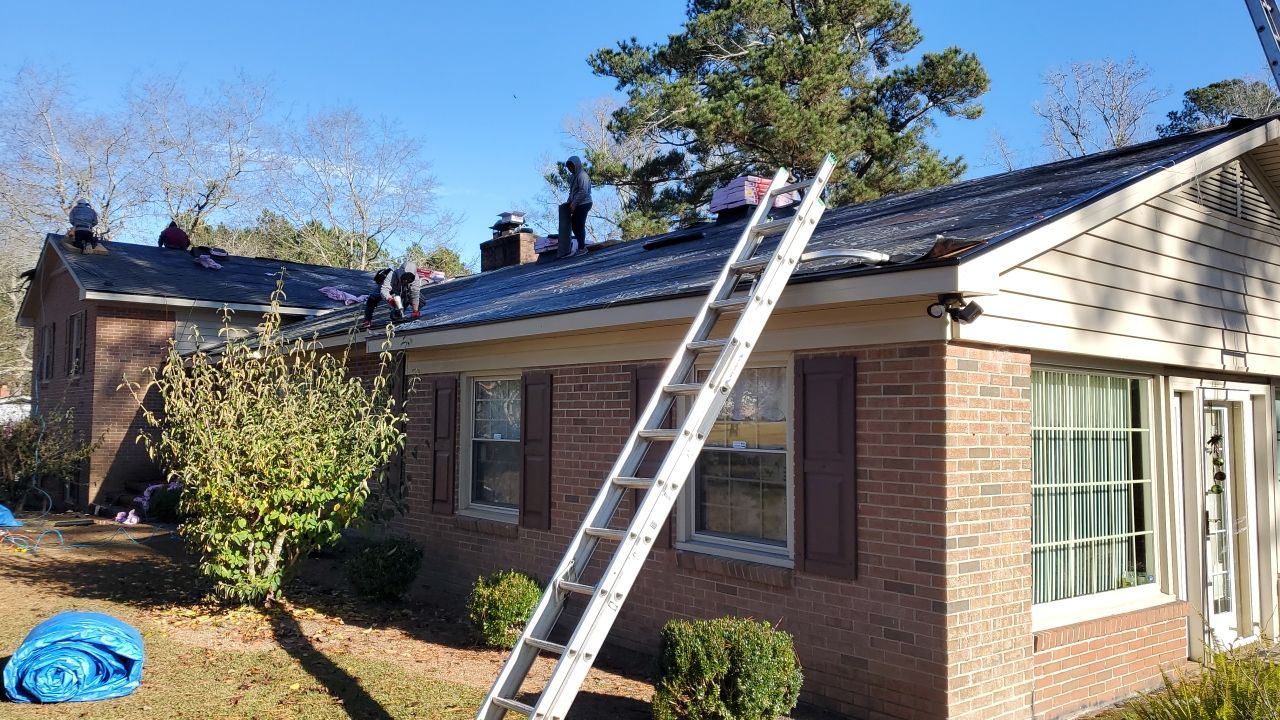 Residential Roofing Installation using Owens Corning Oakridge- Williamsburg Gray by Indigo State Roofing