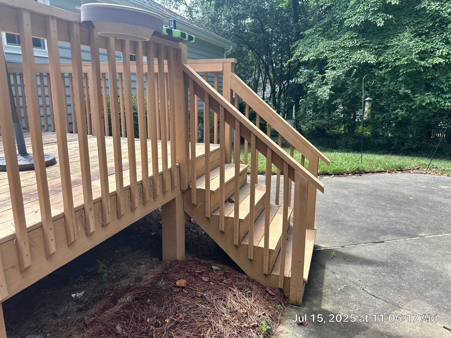 Wood Deck using Wood Stain by DuraSeal