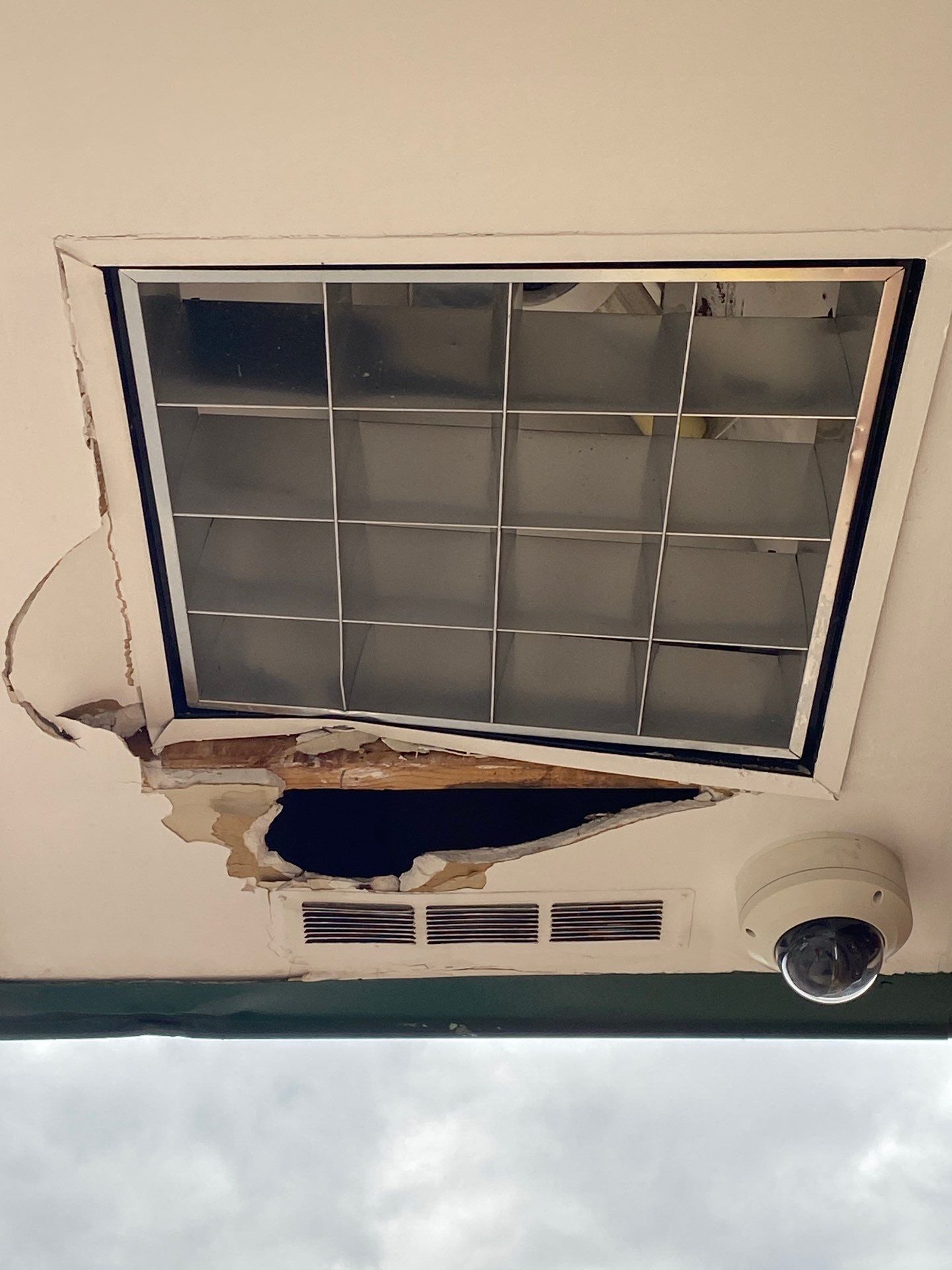 Ceiling Repair by B&L LABOR SERVICES LLC