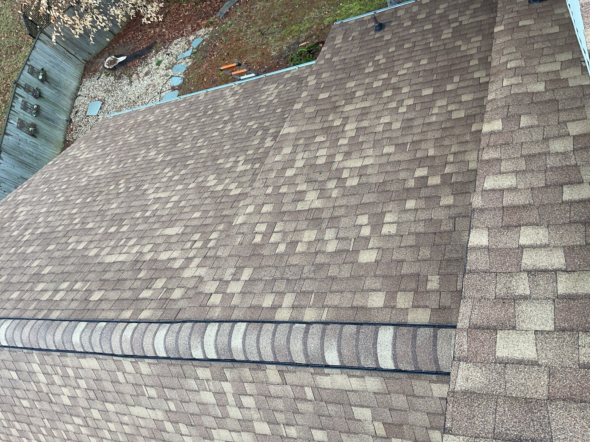 Springfield CertainTeed Landmark in Resawn Shake by RM Banning, Inc.