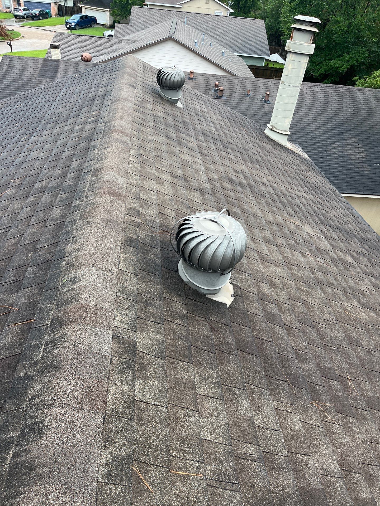 Hail Damage using Owen's Corning Duration (Lifetime) Shingles by Roof Repair Company