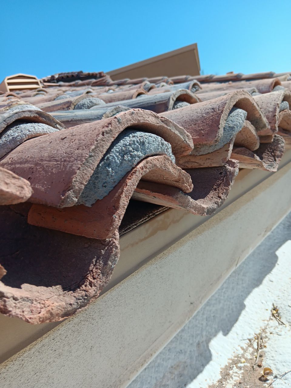 Onyx Concrete Tile by Reimagine Roofing