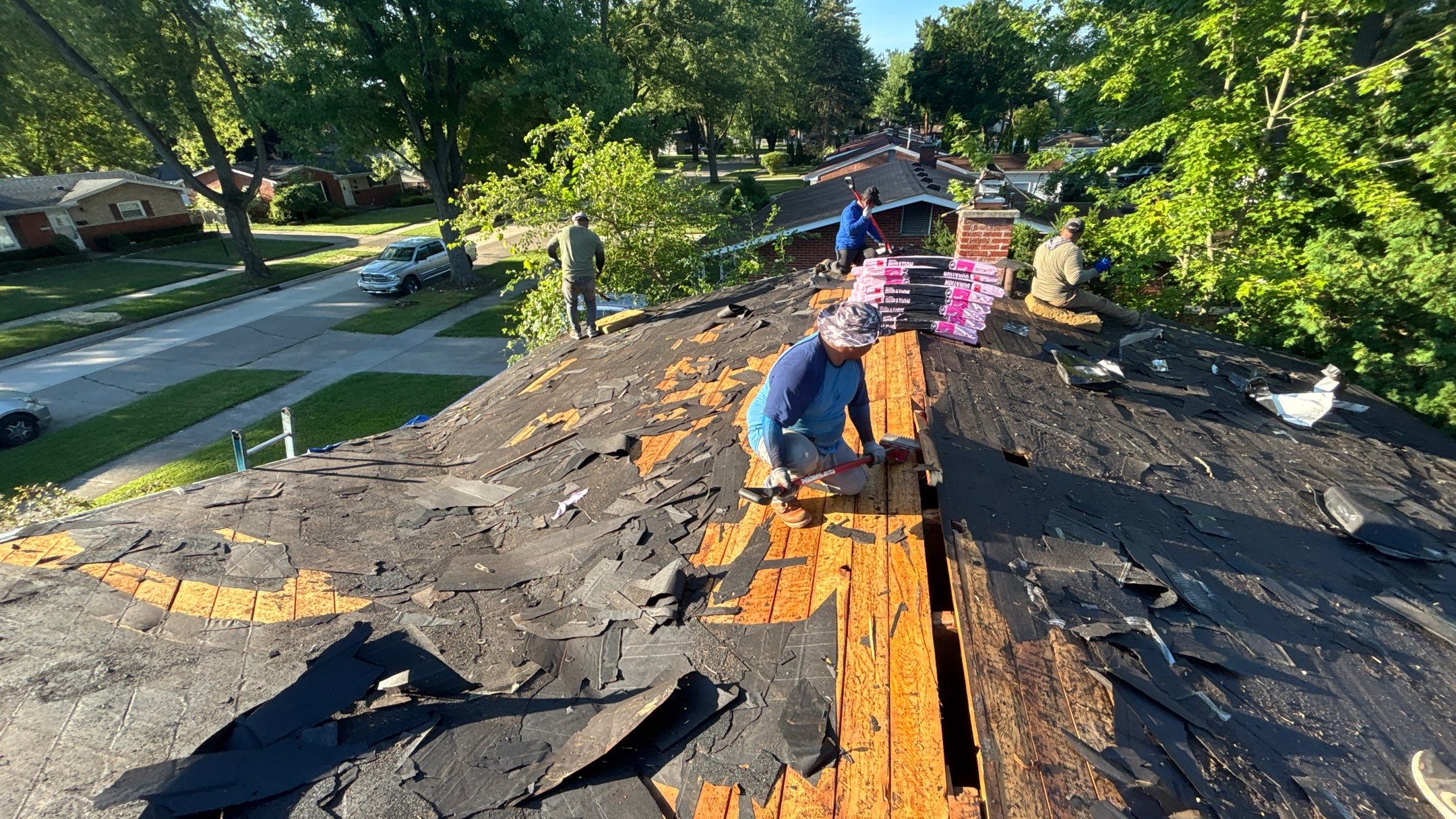 Roof Replacement using Owens Corning Onyx Black by 180 Contractors