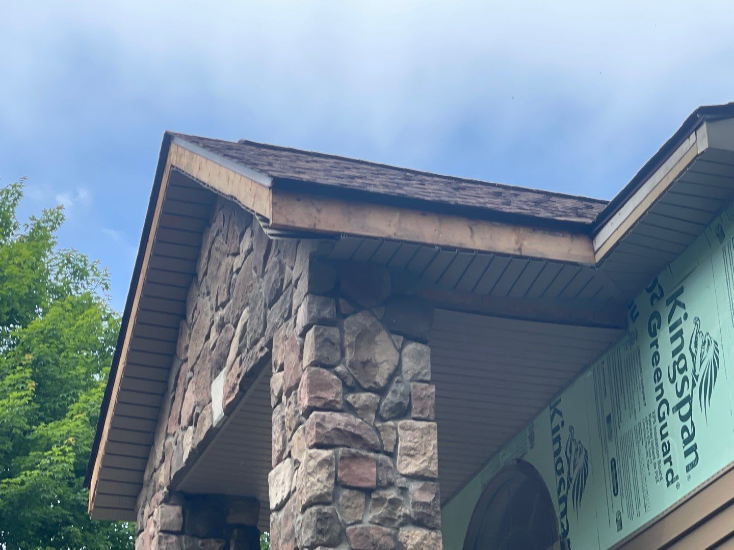 Roof Replacement using CertainTeed Landmark by 180 Contractors