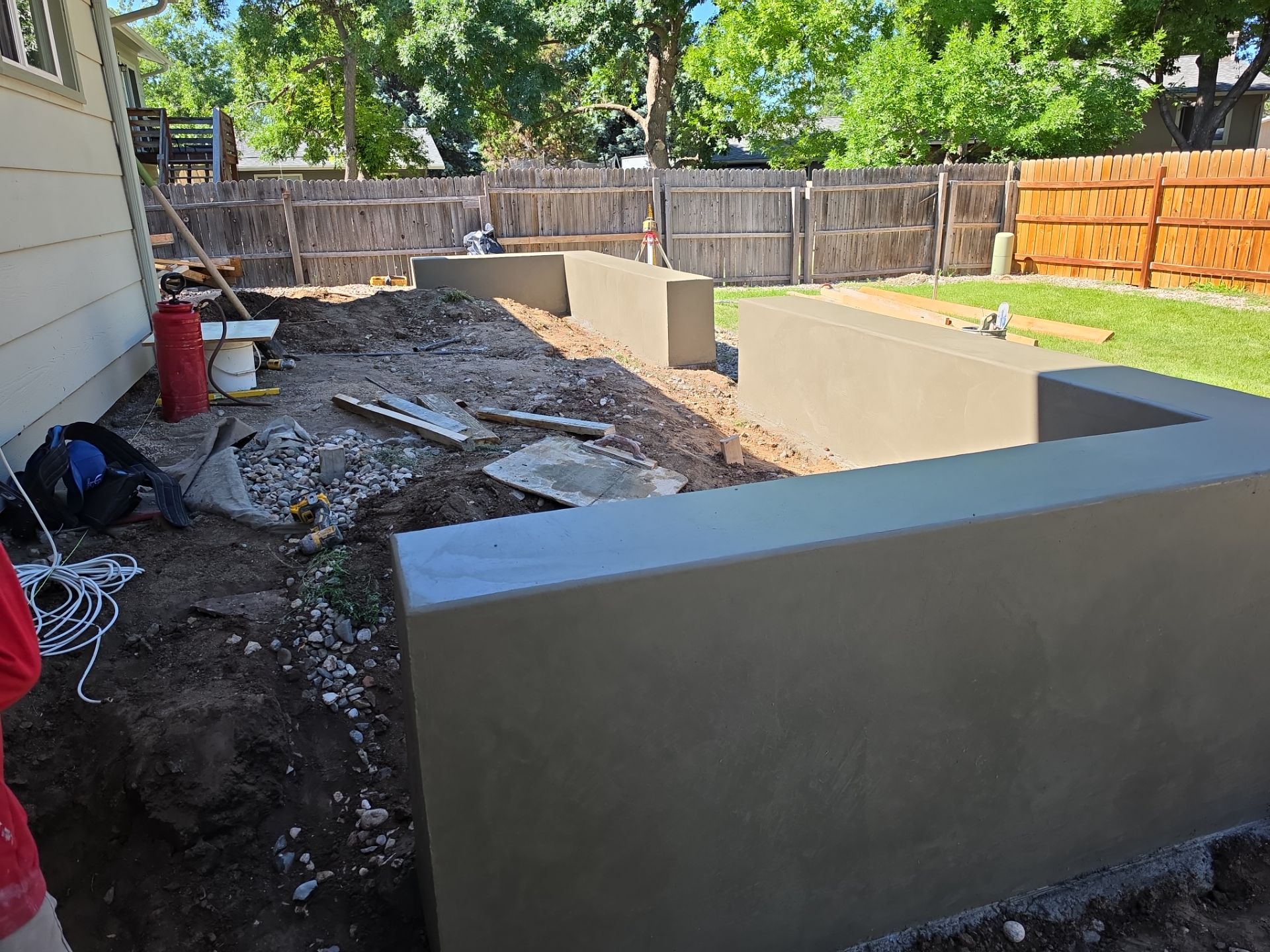 New Concrete Patio and Integrated Retaining Walls in Fort Collins by Center Line Concrete