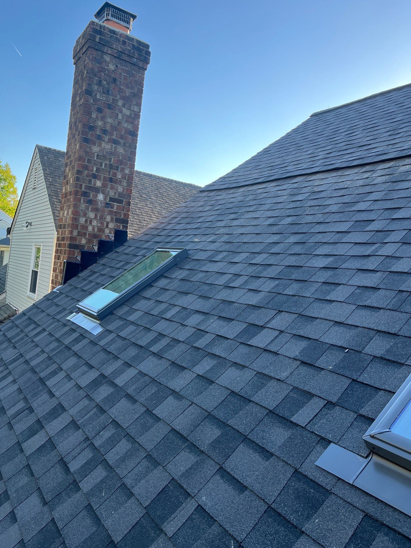 Vienna: CertainTeed Landmark Pro Designer Shingles in Max Def Moire Black by RM Banning, Inc.