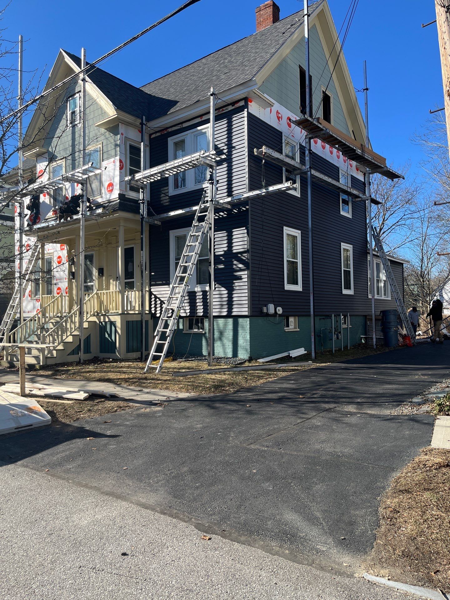 Portsmouth, New Hampshire - Siding Installation by Tall pine roofing