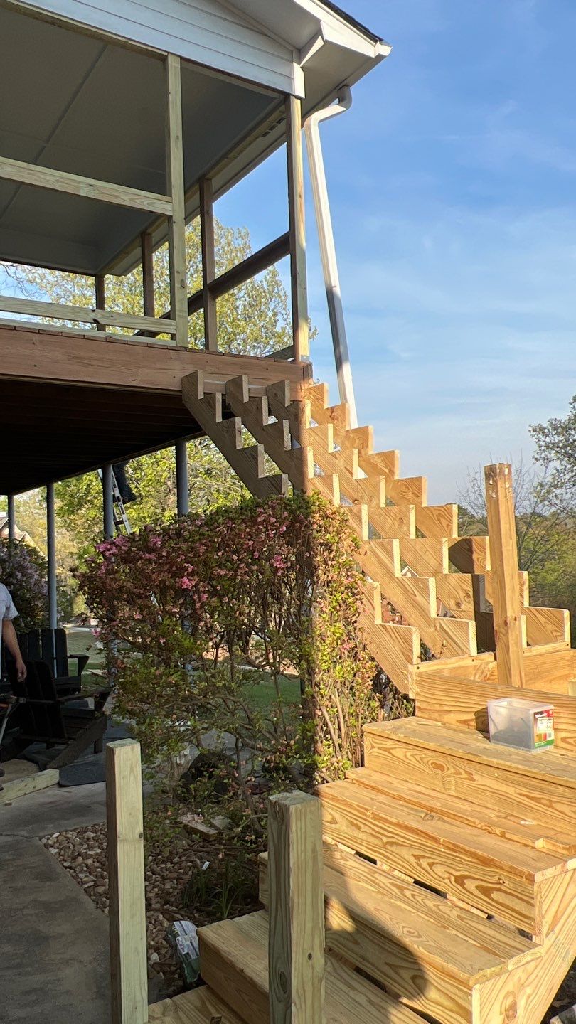 Shades Pointe Lane - Deck Installation  by Pillar and Pine