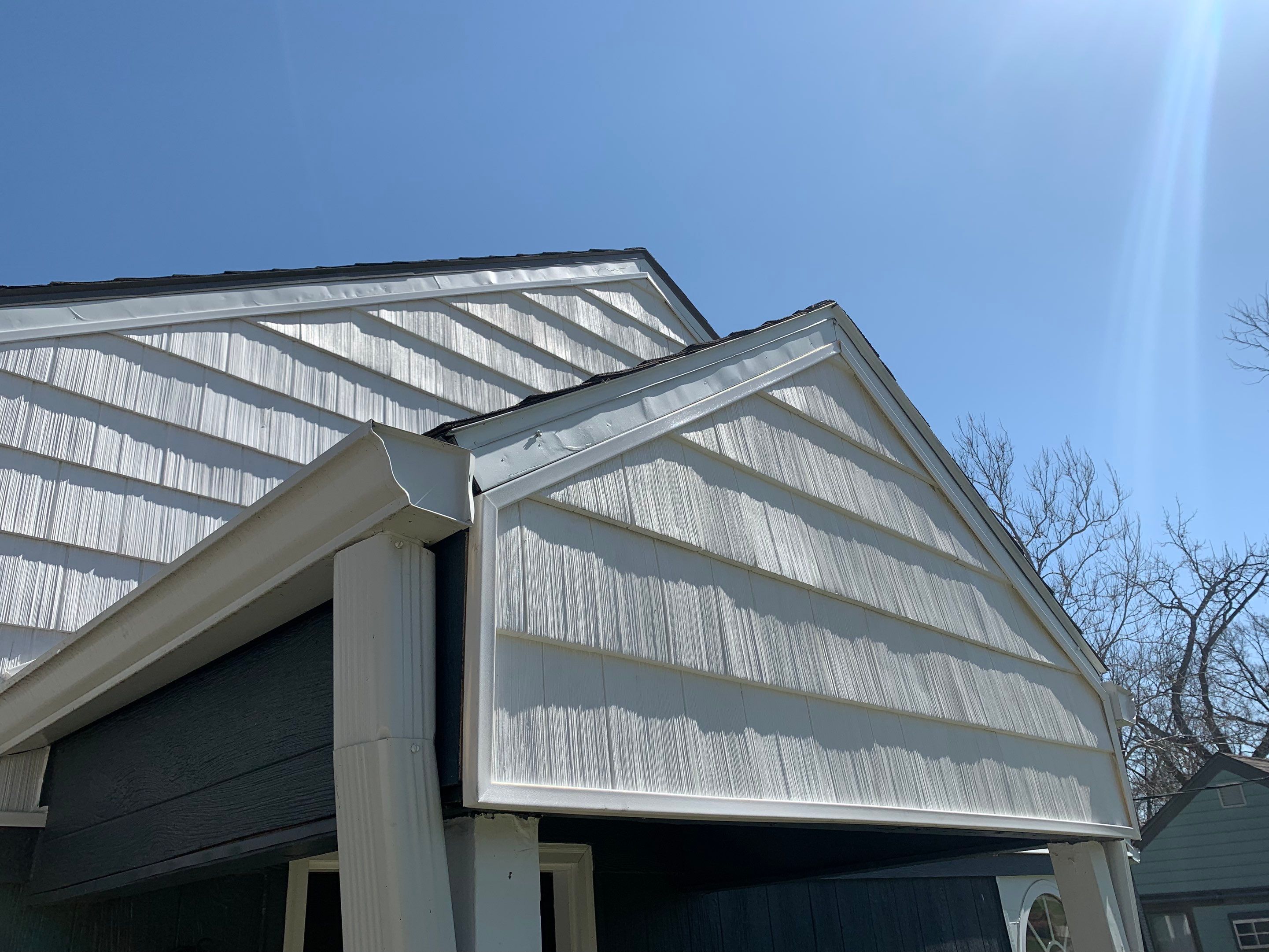Siding Installation using Shake Siding by EEC Windows, Siding & Roofing