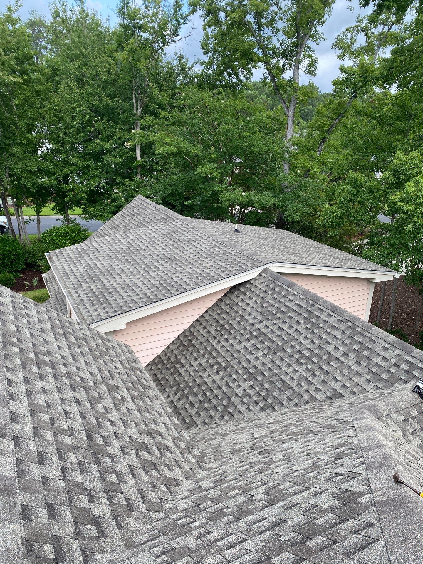 GAF HDZ - Weathered Wood by Linta Roofing Inc