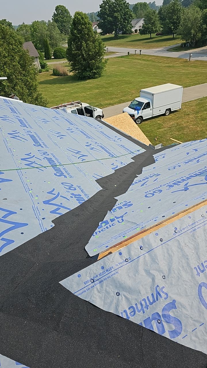 ATLAS PINNACLE COLOR: COASTAL GRANITE by Eagle Eye Roofing