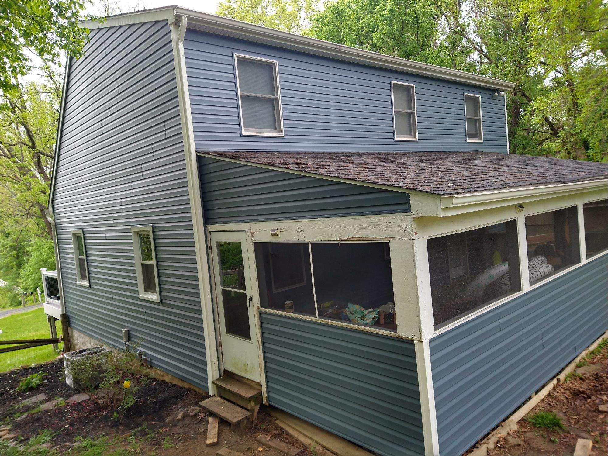 Siding Installation by Roof Right Inc
