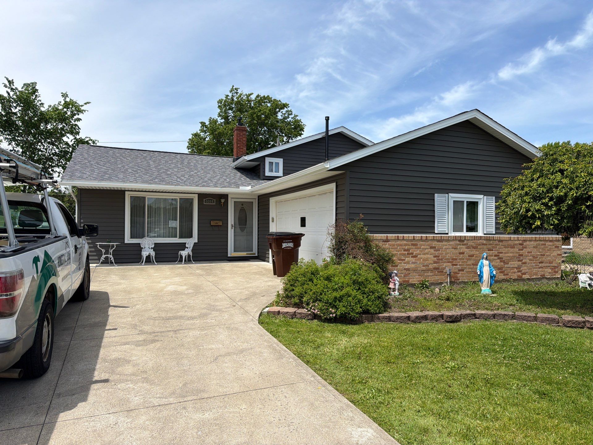 Alside Coventry Siding and Gutter Installation in Parma, Ohio by Homestyle Home Improvements (HHI)