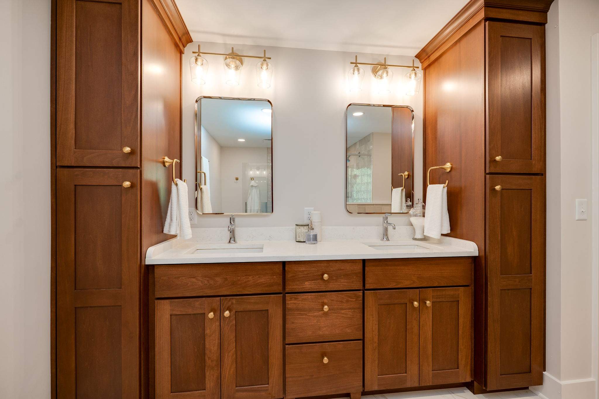 Oakwood Primary Bathroom & 2nd Floor Laundry by Zengel Group