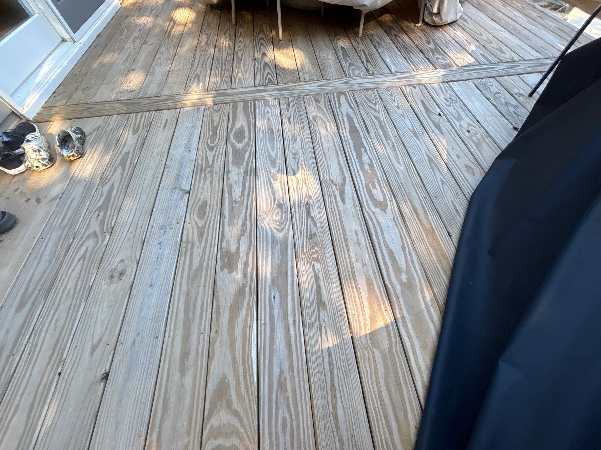 Wood Deck using Wood Sealant by DuraSeal