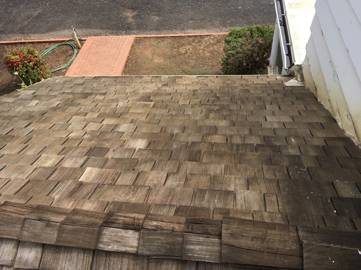 Residential Roofing Installation using Standing seam metal roofing system by Straight Edge Roofing Inc