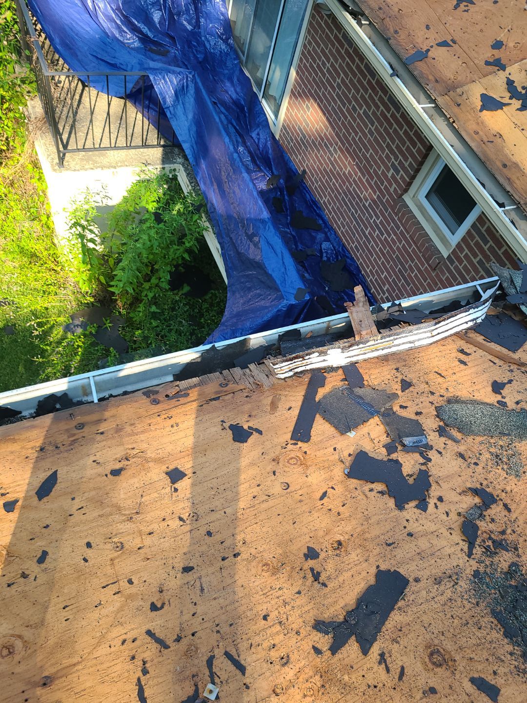 Arlington: Roof Replacement with CertainTeed Landmark Pro in Max Def Georgetown Gray by RM Banning, Inc.