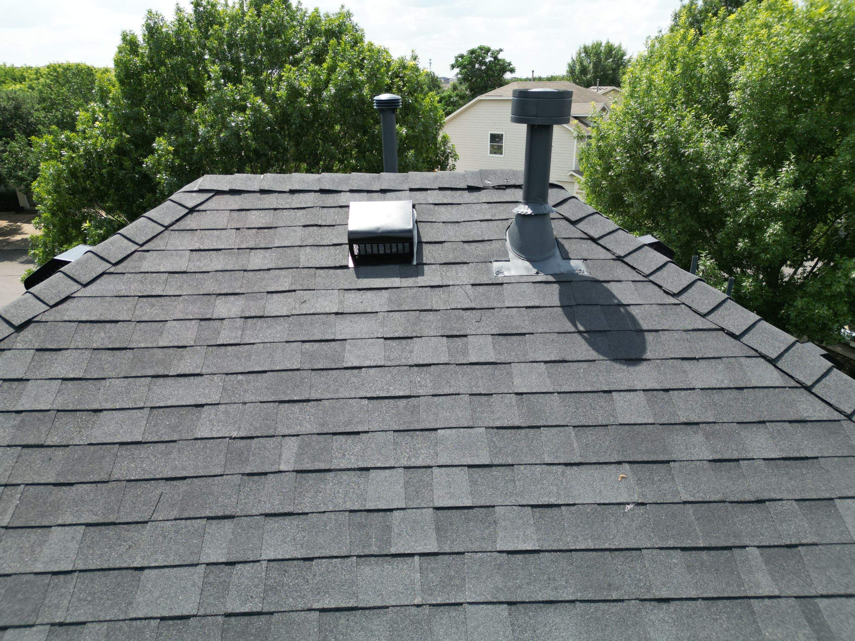 Onyx Black - Owens Corning TruDefinition Duration by RoofsOnly.com