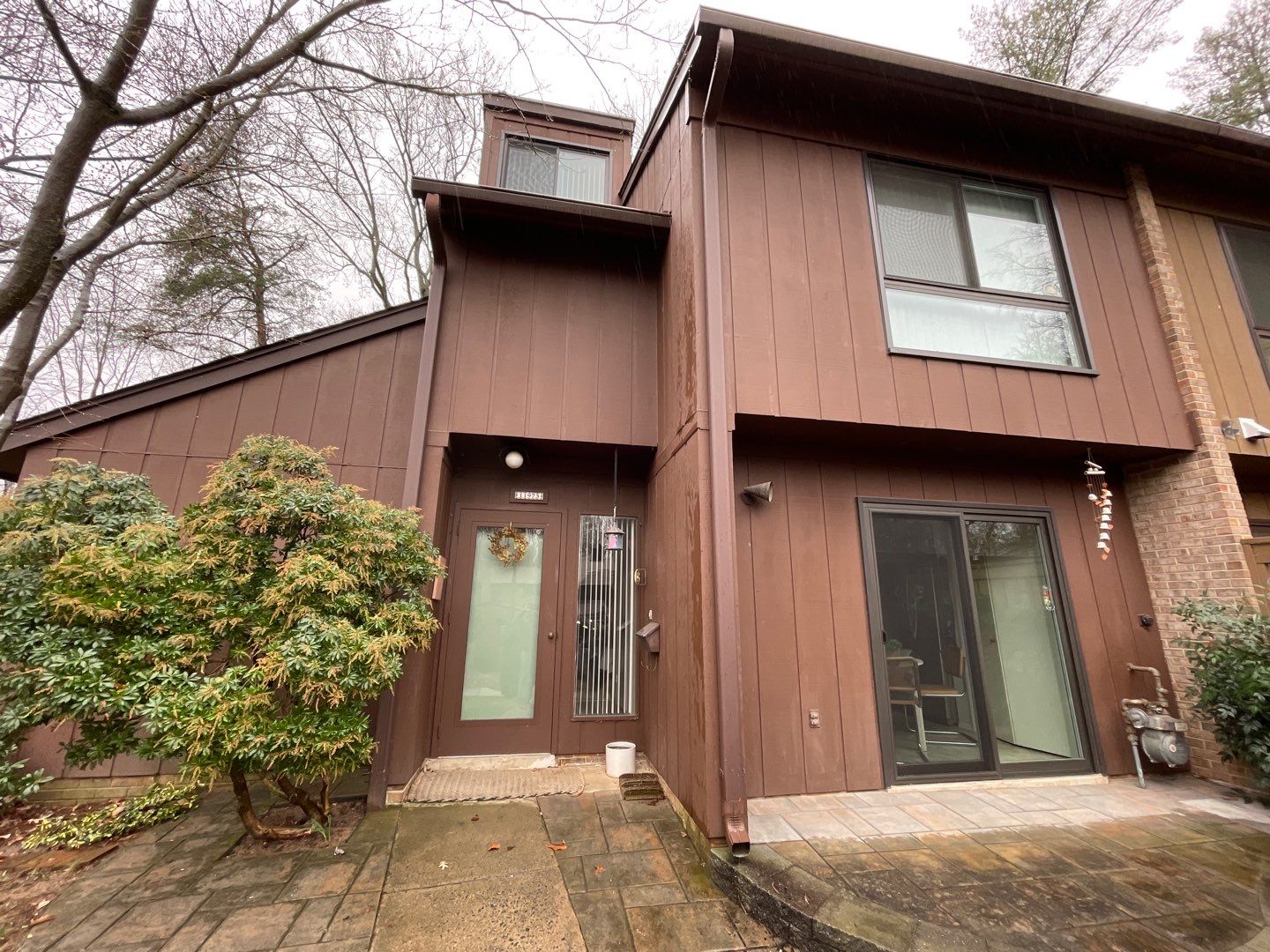 Reston CertainTeed Landmark Resawn Shake New Roof Installation & Siding/Trim Repairs by RM Banning, Inc.