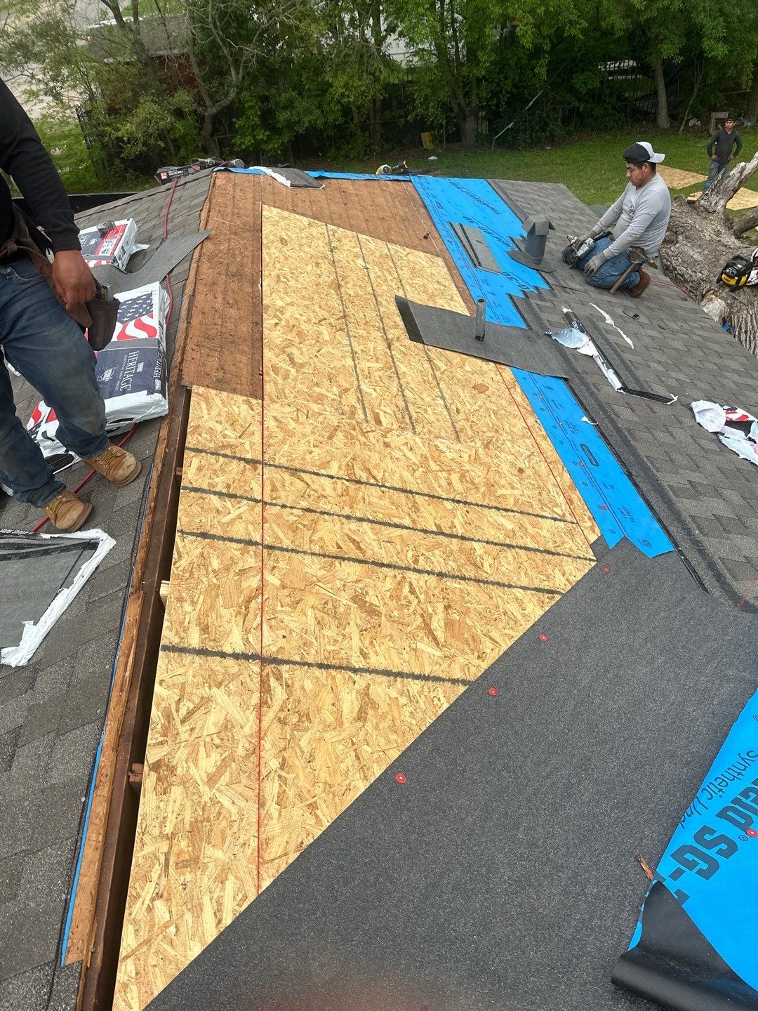 Residential Roofing Installation using Owen's Corning Duration (Lifetime) Shingles by Roof Repair Company