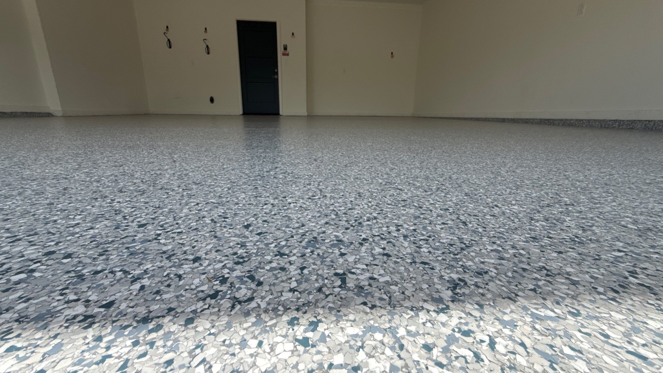 Steve's New Tidal Wave Floor Looks Beautiful by Banner Garage