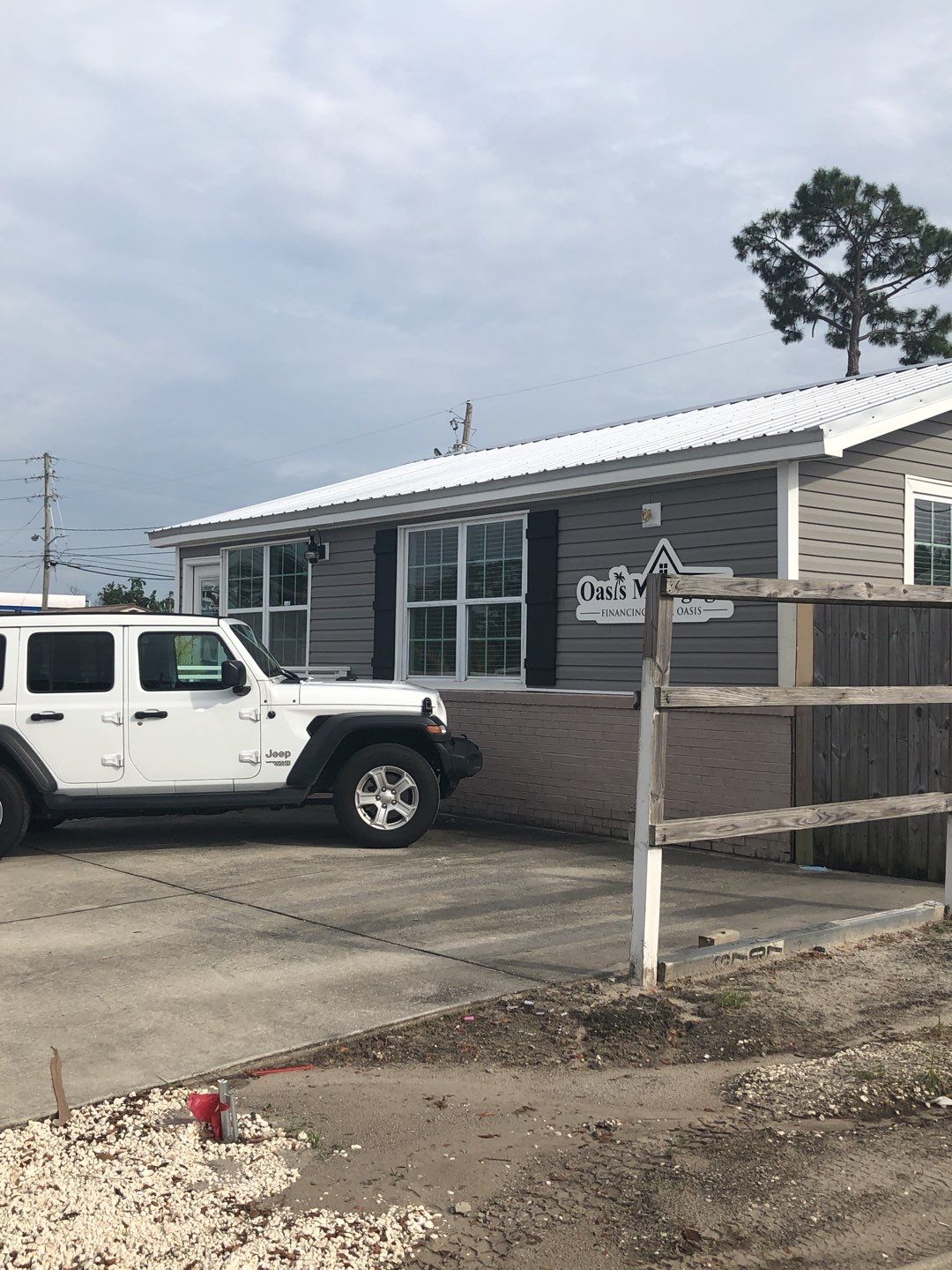 Gutter Installation using K-Style Seamless Gutters by Gutter Professors