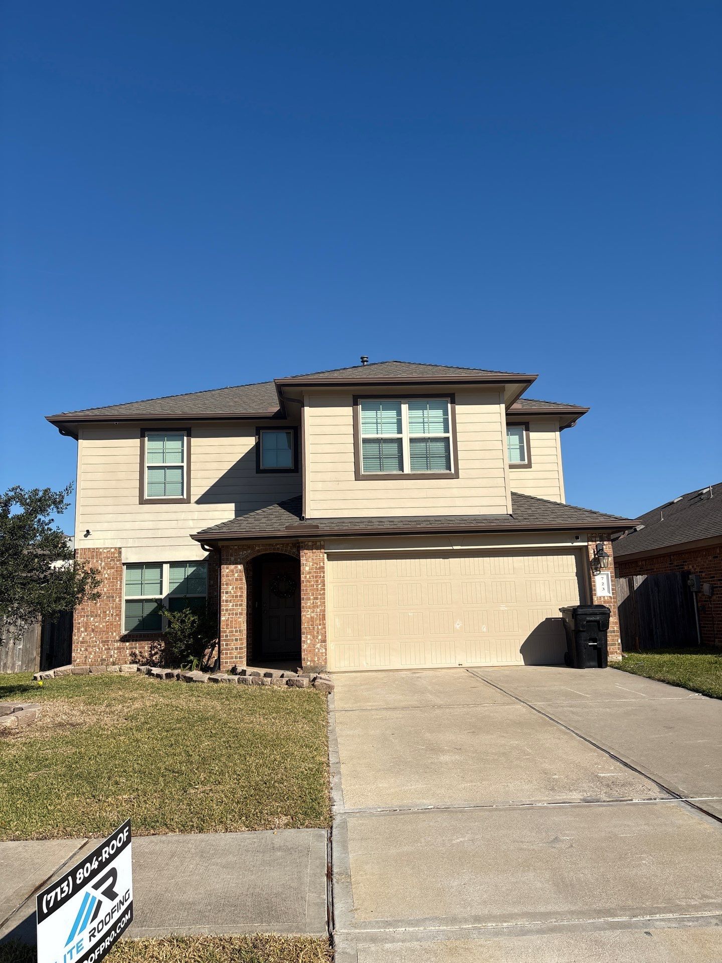 GAF Natural Shadow - Weathered Wood by Elite Roofing LLC