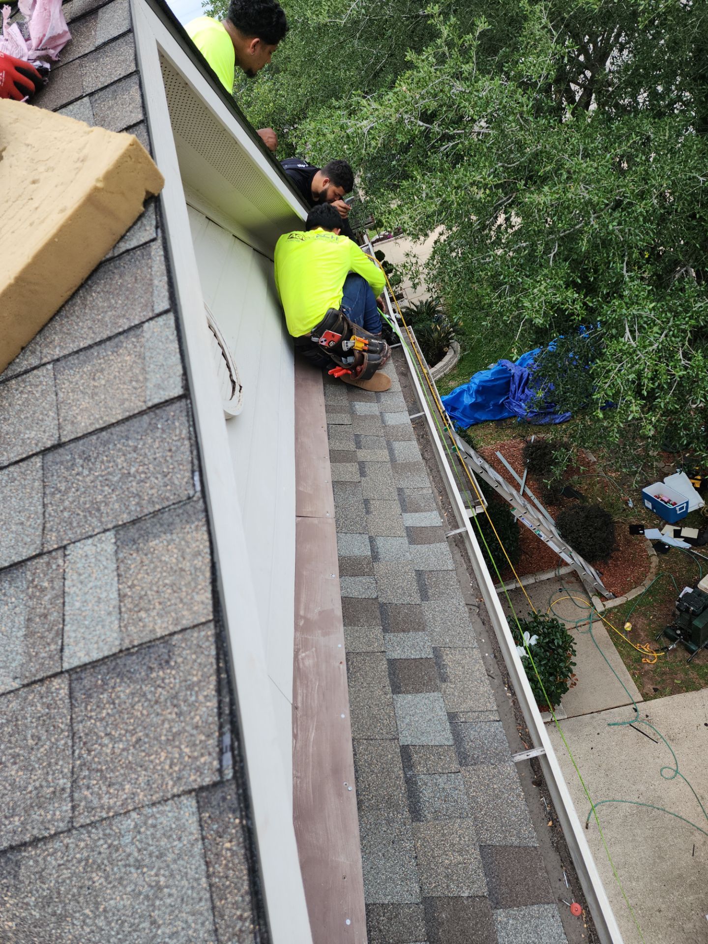 Residential Roofing Installation using Owen's Corning Duration (Lifetime) Shingles by Roof Repair Company