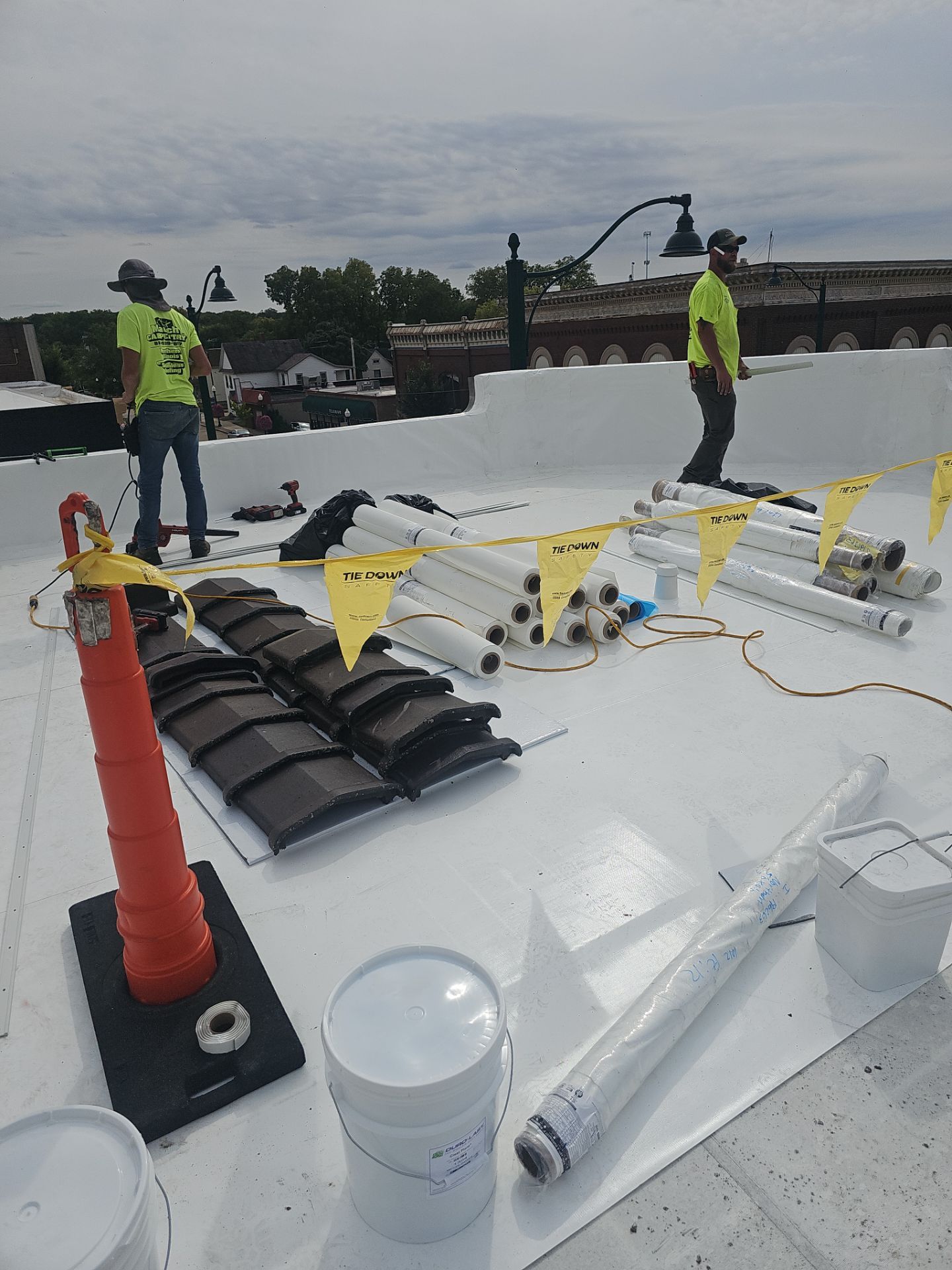 Northern Illinois Seamless Roofing, Inc. featured photo.