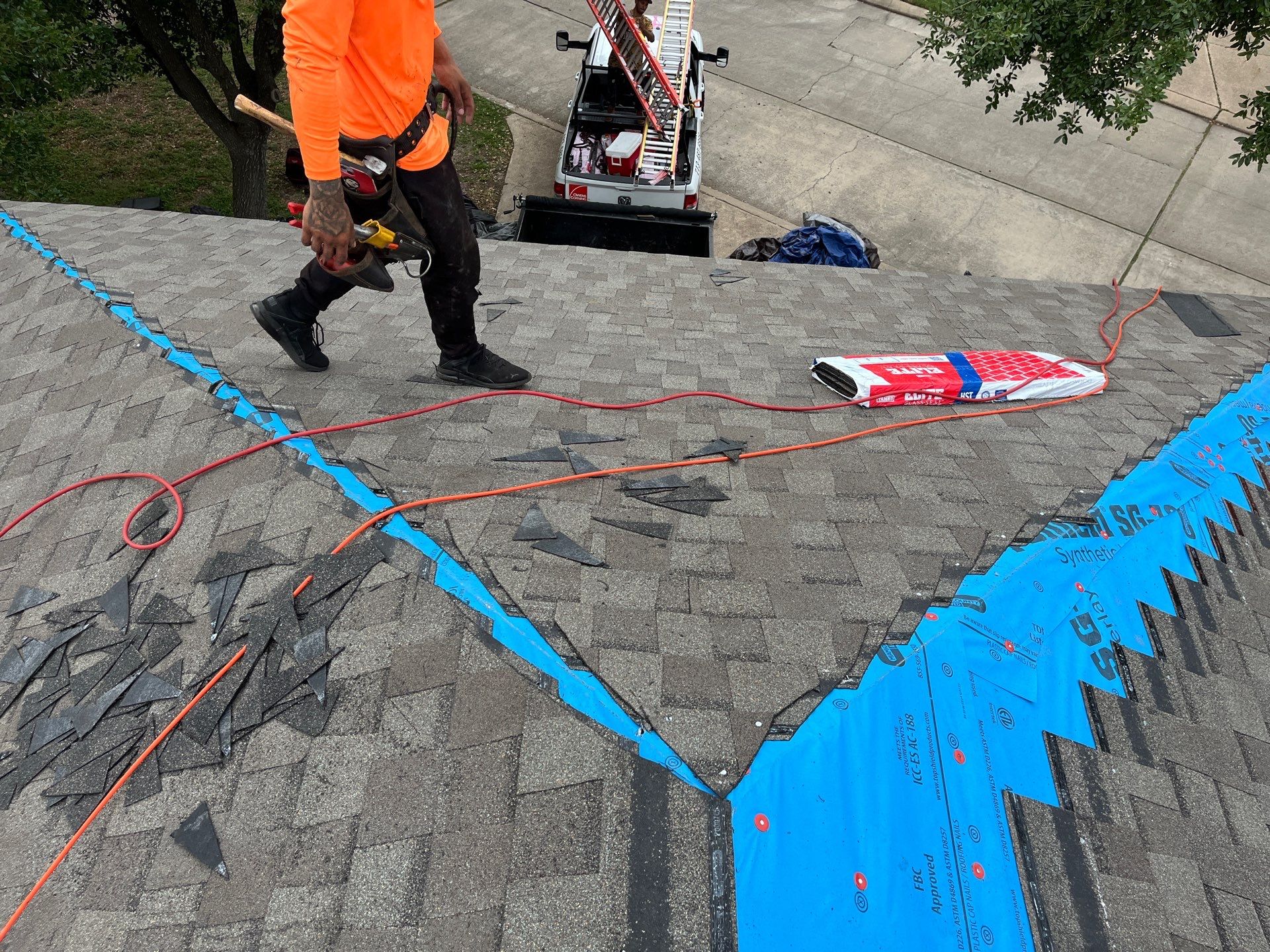 Residential Roofing Installation using Owen's Corning Duration (Lifetime) Shingles by Roof Repair Company