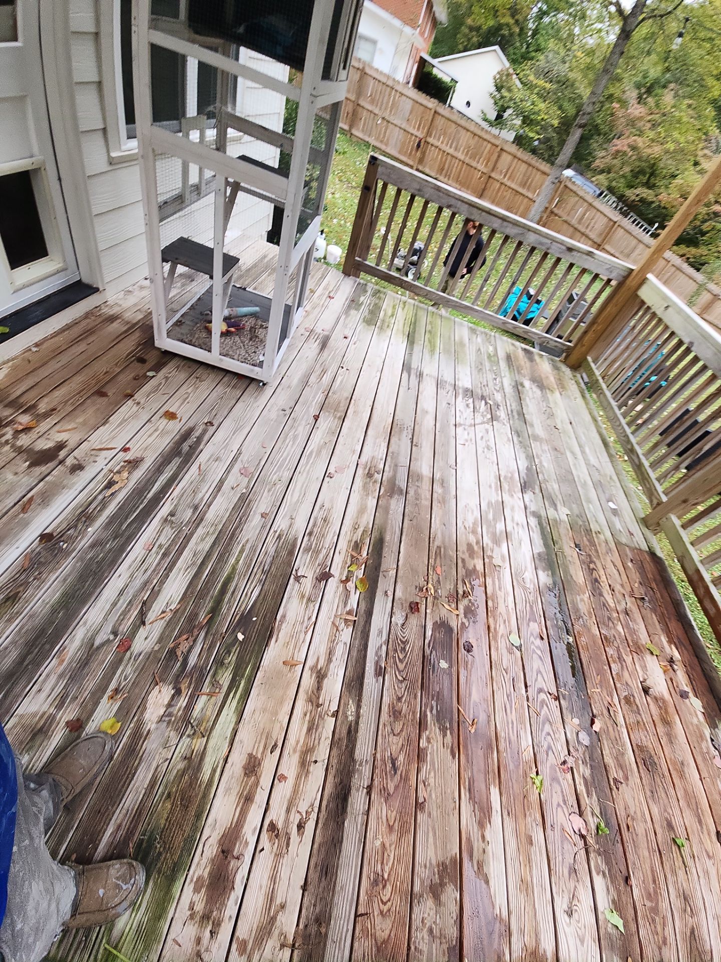 Wood Deck using Wood Sealant by DuraSeal