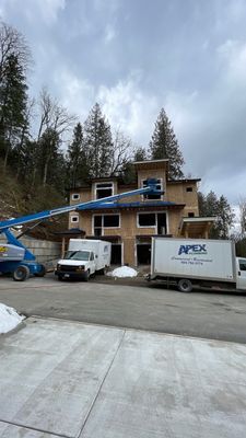 Residential Roofing Installation using OC Oakridge shingles